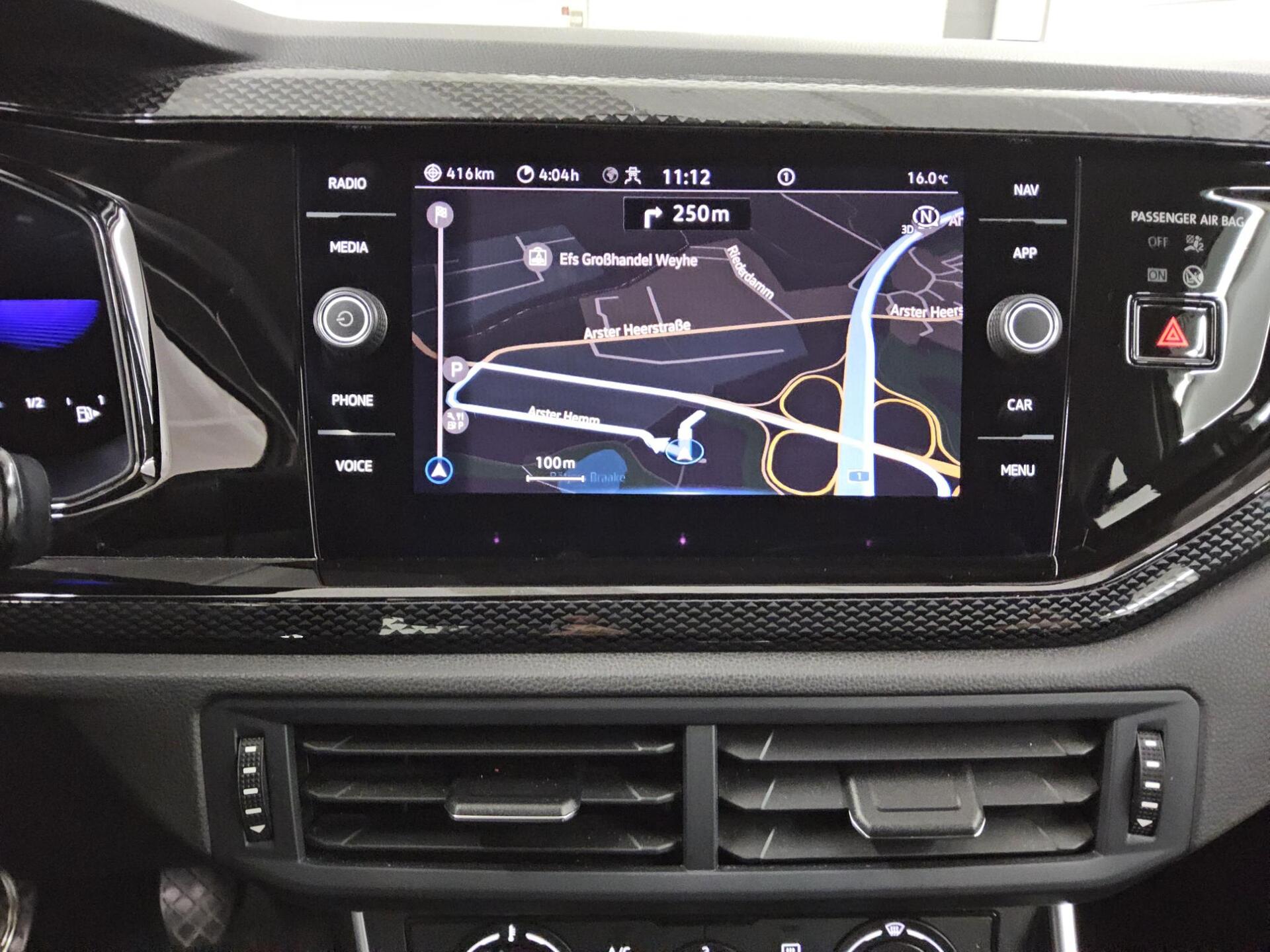 Volkswagen Polo 1.0 TSI Life Navi LED DC PDC SHZ 7