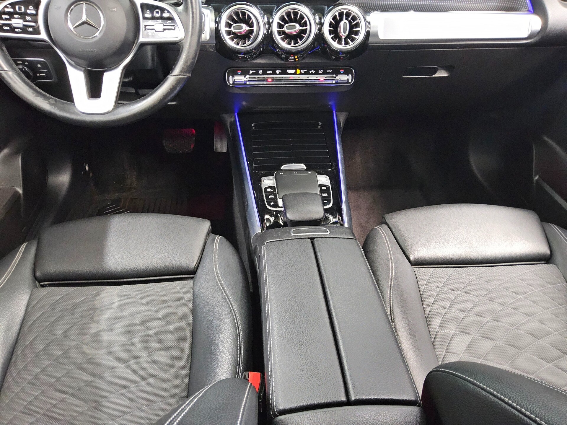 Mercedes-Benz GLB 200 d Progressive T-Leder Navi MB-LED Pano 6