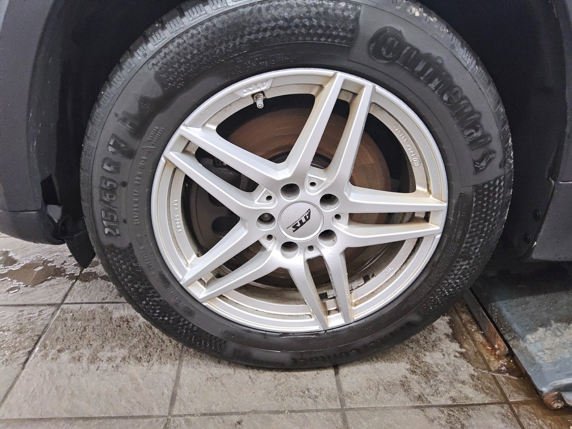 Mercedes-Benz GLB 200 d Progressive T-Leder Navi LED Pano RfK 11