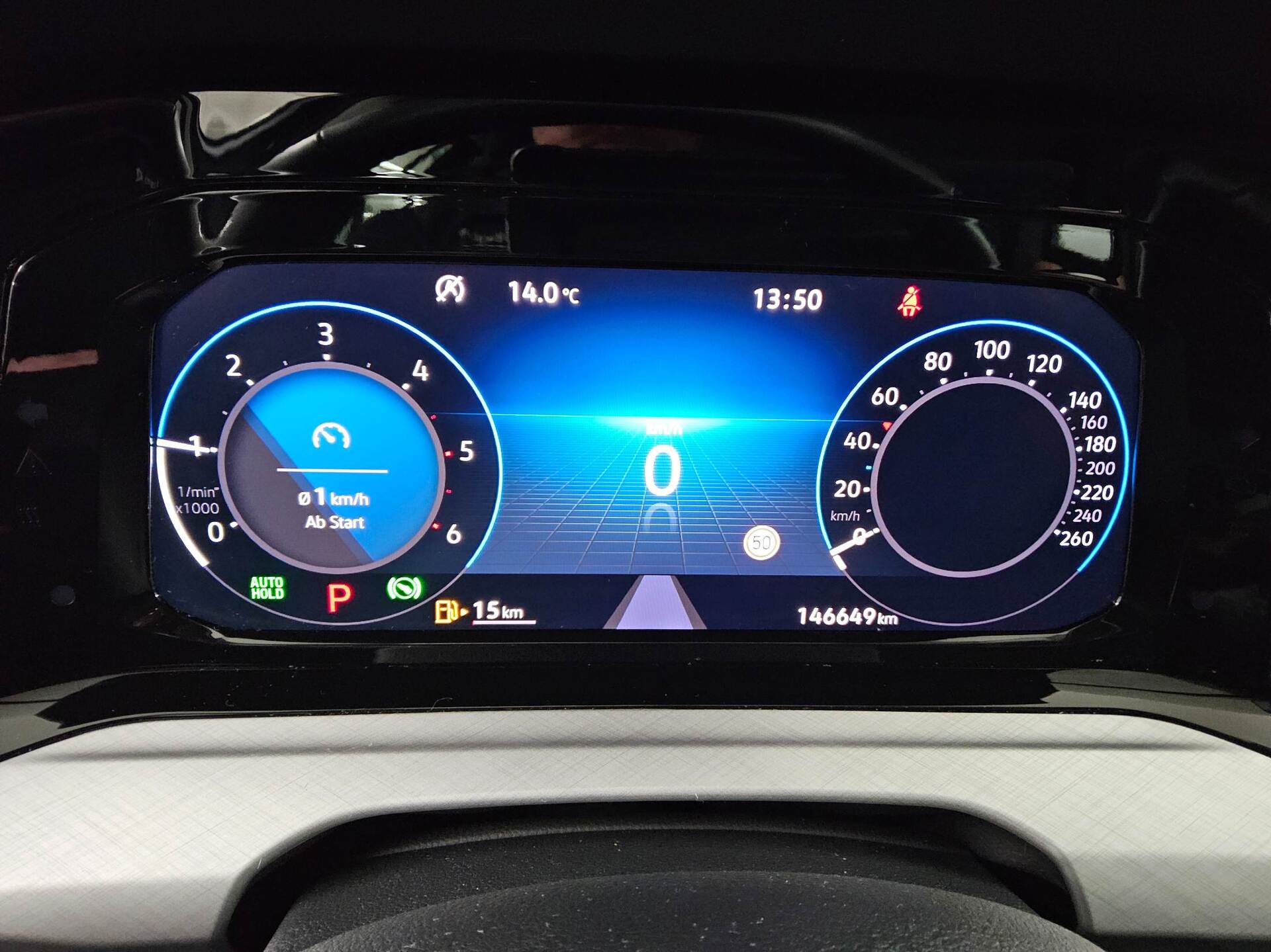 Volkswagen Golf-8 Var. 2.0 TDI Life Navi LED DC AHK ACC Shz 8