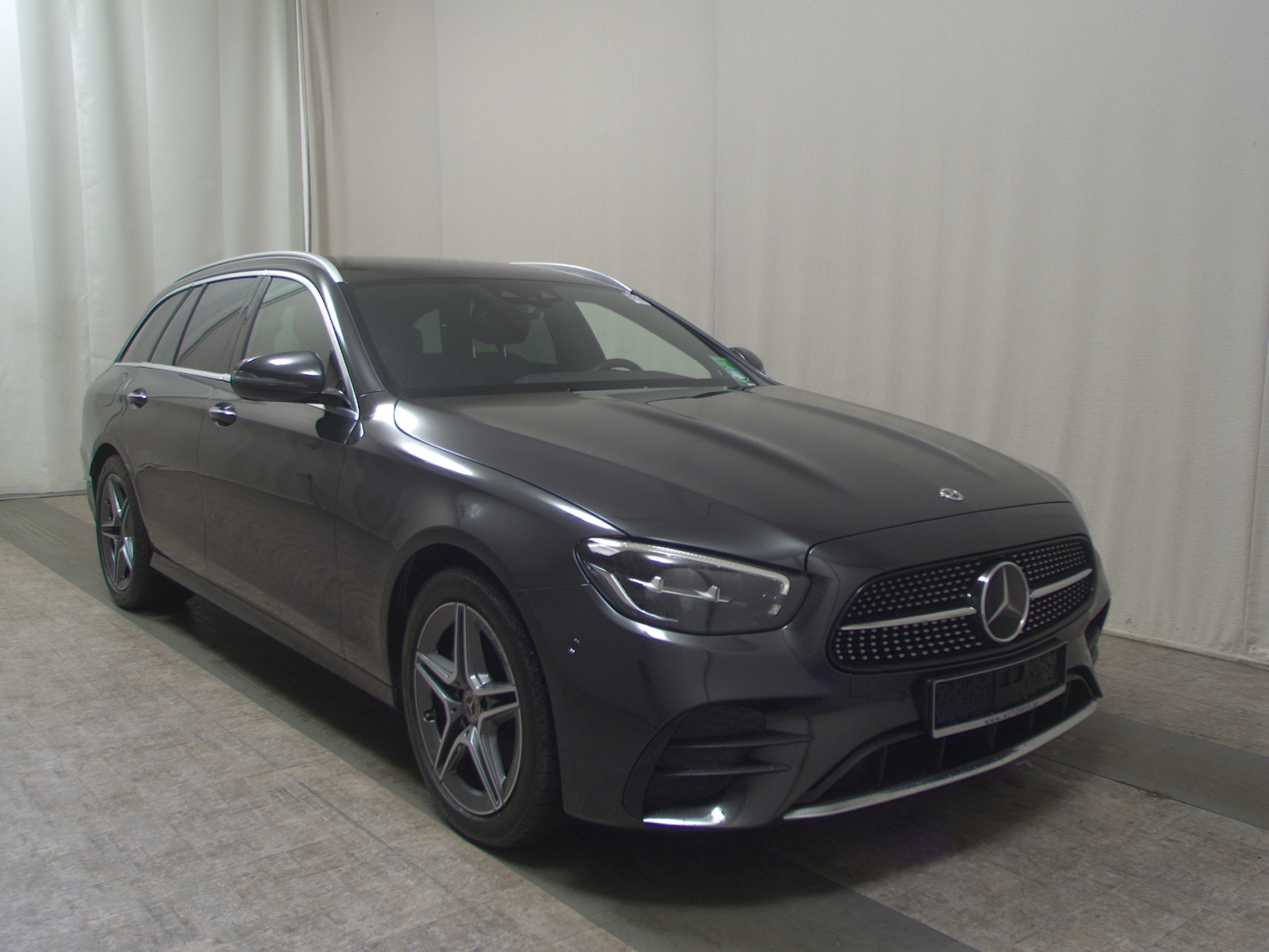 Mercedes-Benz E 300 T d 4M AMG-Line Navi LED Widescreen HuD 3