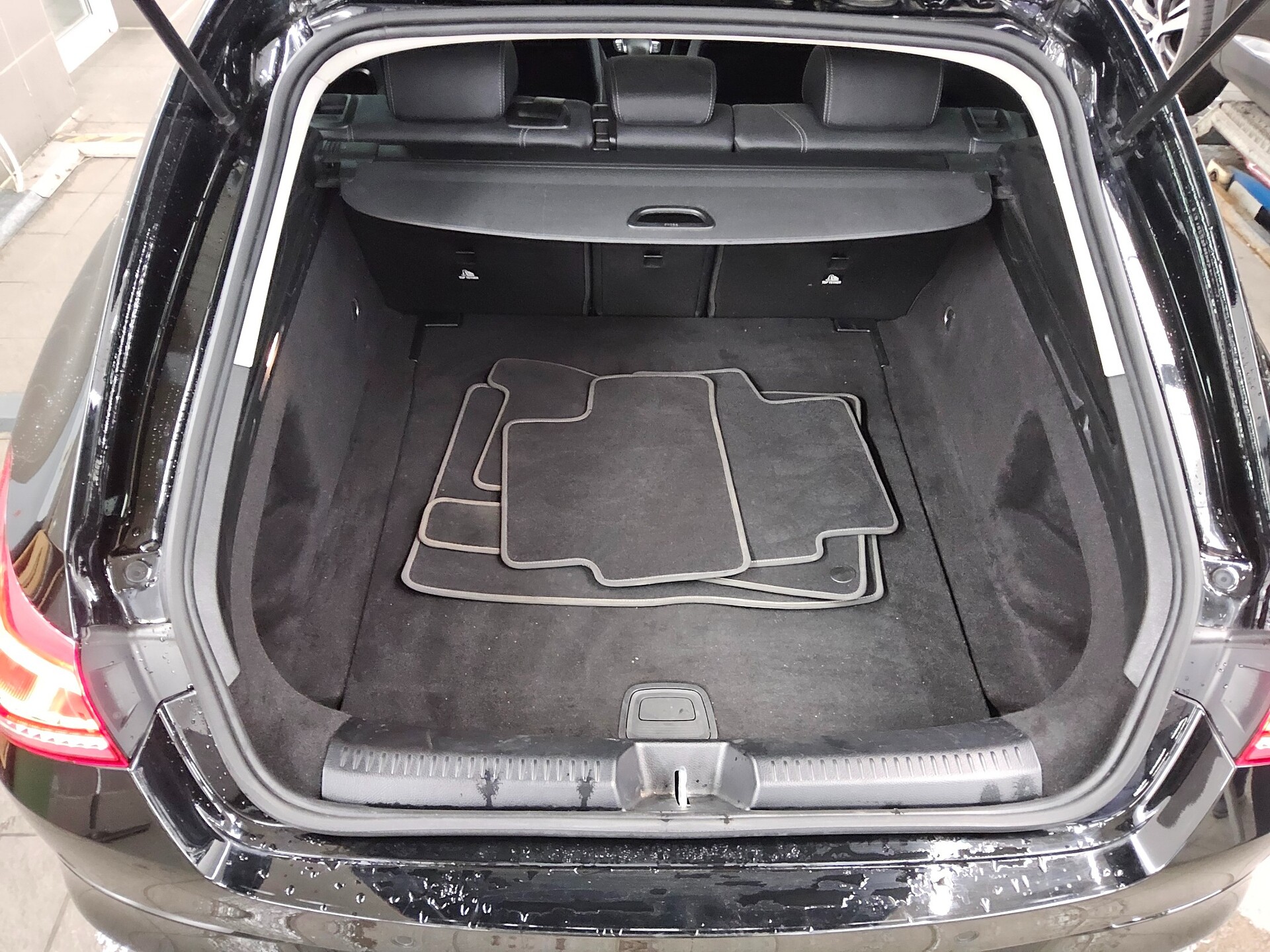 Mercedes-Benz CLA 200 SB d Progressive T-Leder Navi LED RfK 12