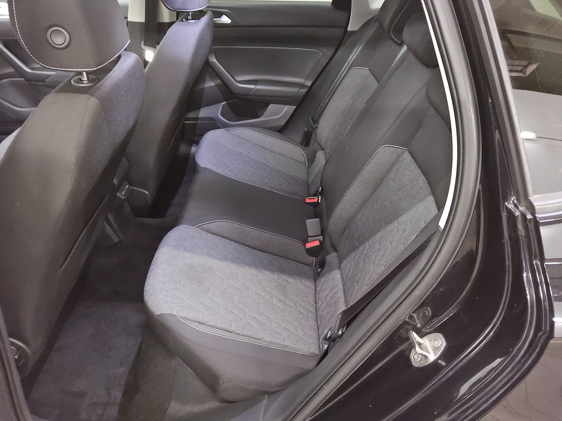 Volkswagen Polo 1.0 TSI Move Navi LED DC PDC Shz 13