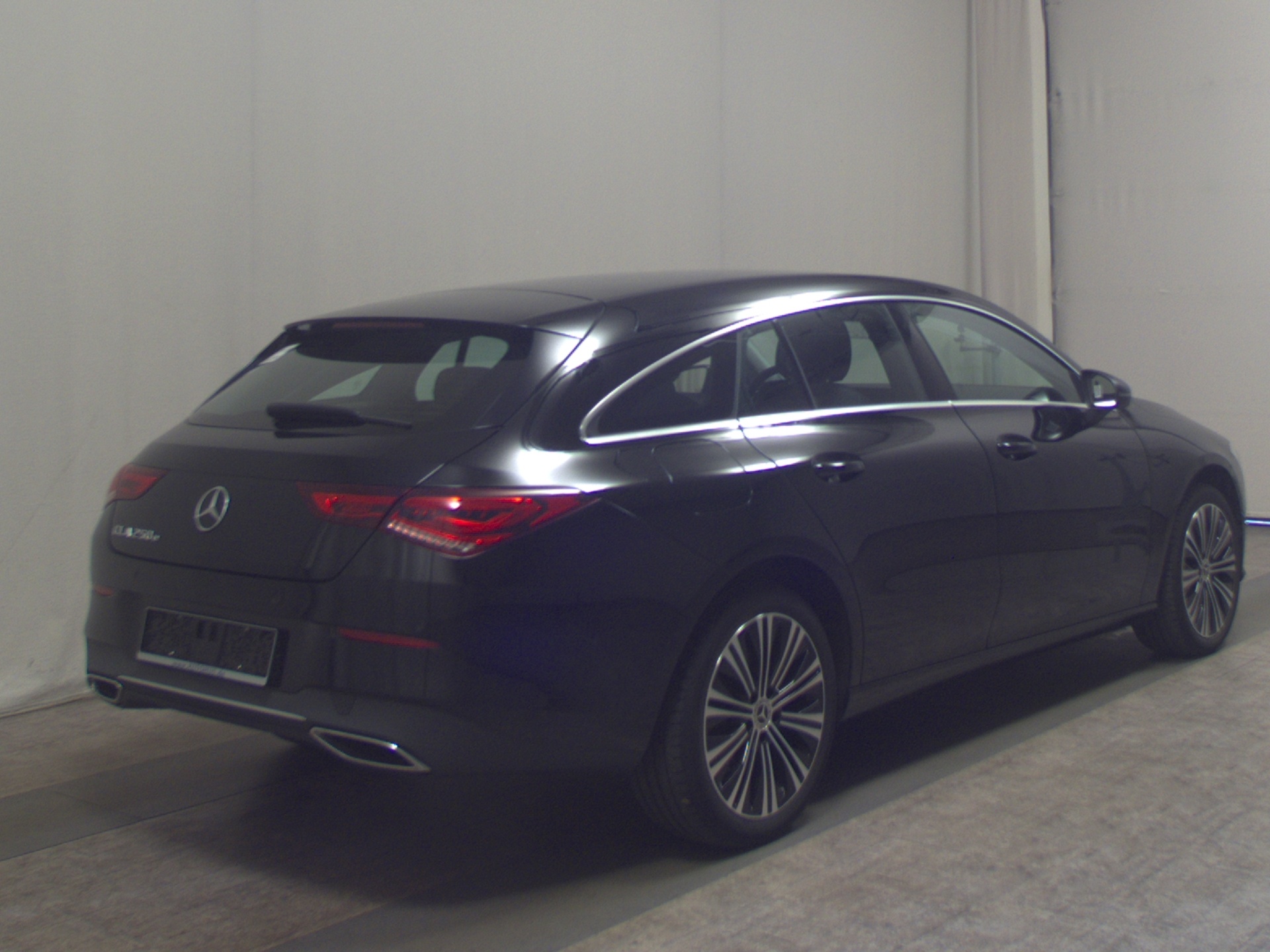 Mercedes-Benz CLA 250 Shooting Brake e Progressive Navi LED 4