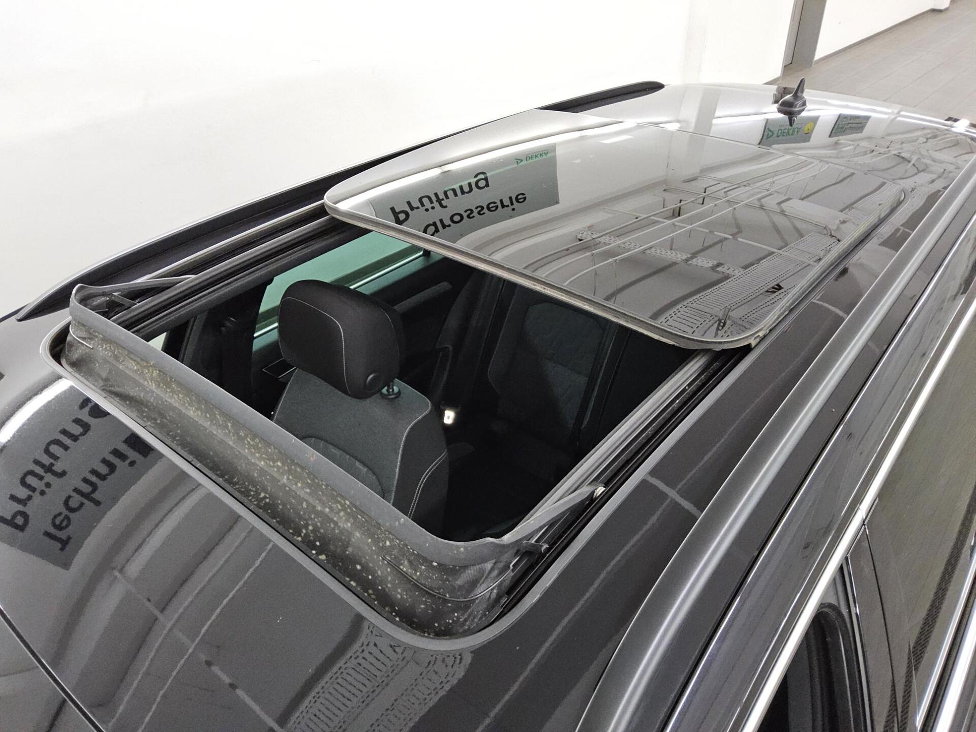 Volkswagen Passat Var. 2.0 TDI Business Navi AID Pano LED 13