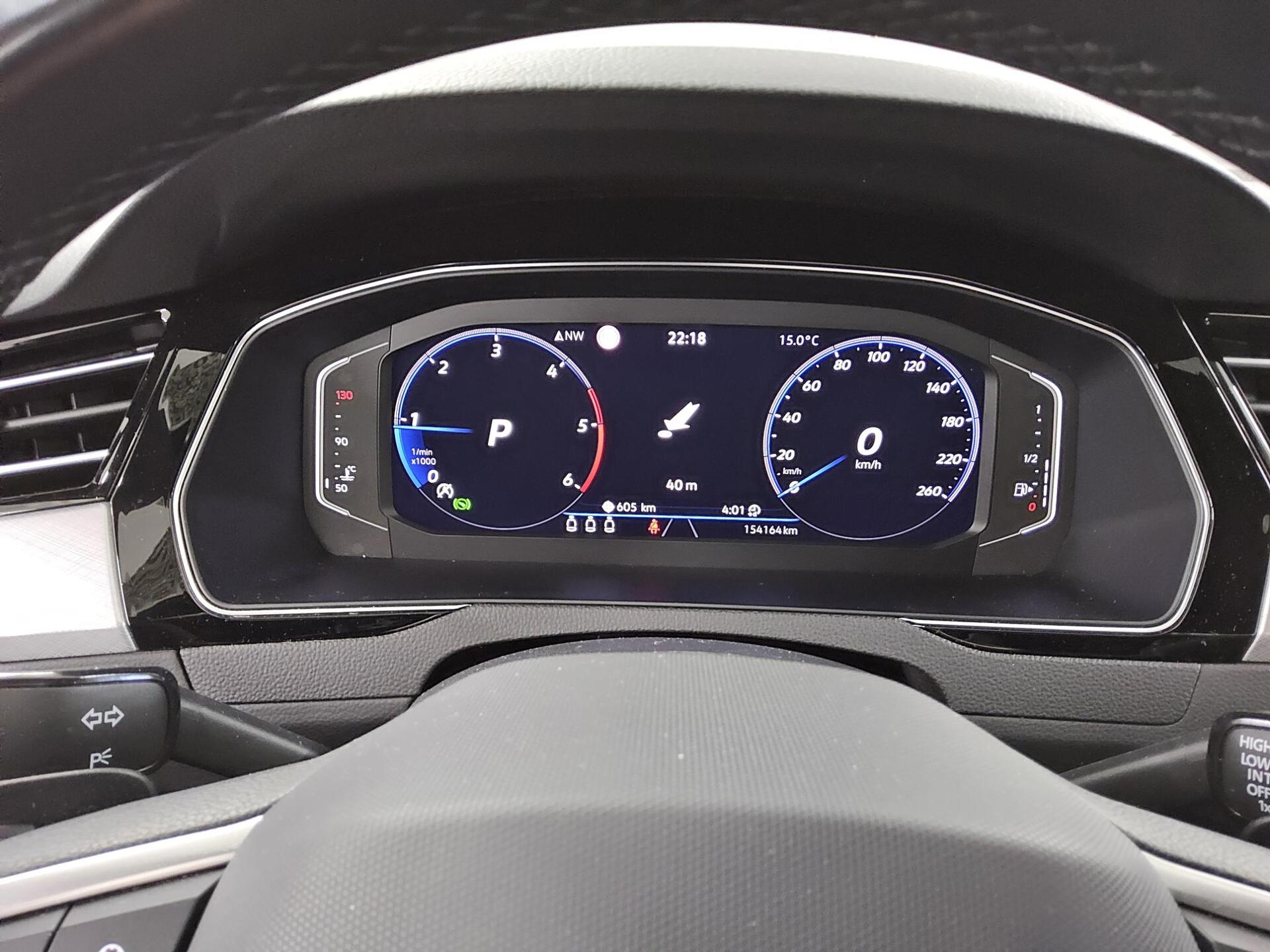 Volkswagen Passat Var. 2.0 TDI Business Navi AID Pano LED 8