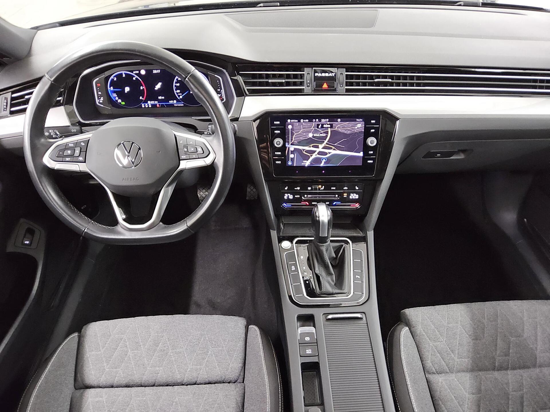 Volkswagen Passat Var. 2.0 TDI Business Navi AID Pano LED 5