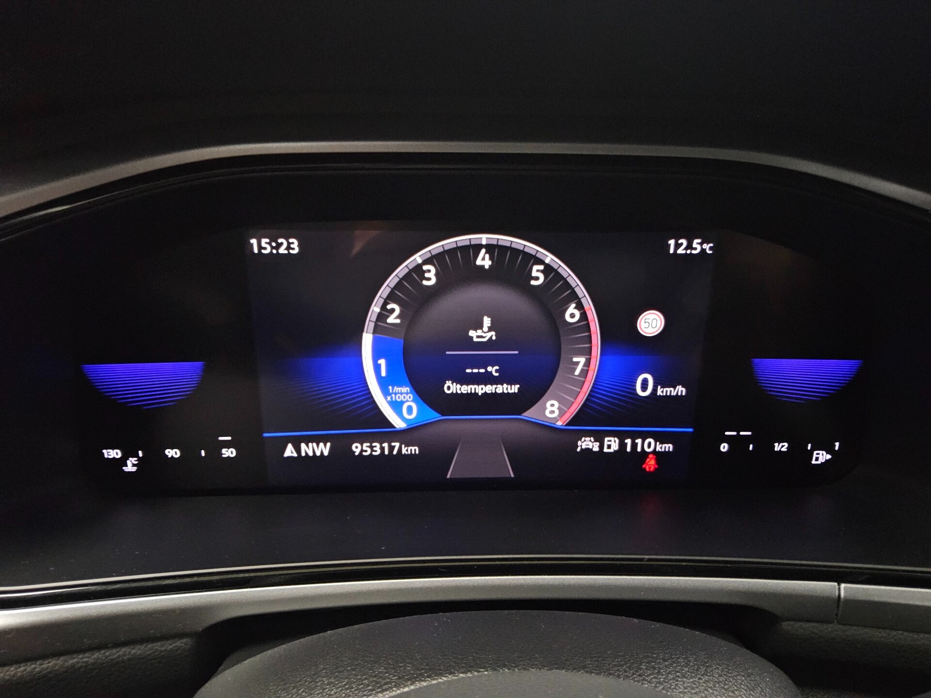 Volkswagen T-Roc 1.0 TSI Life Navi LED AID PDC Shz 8