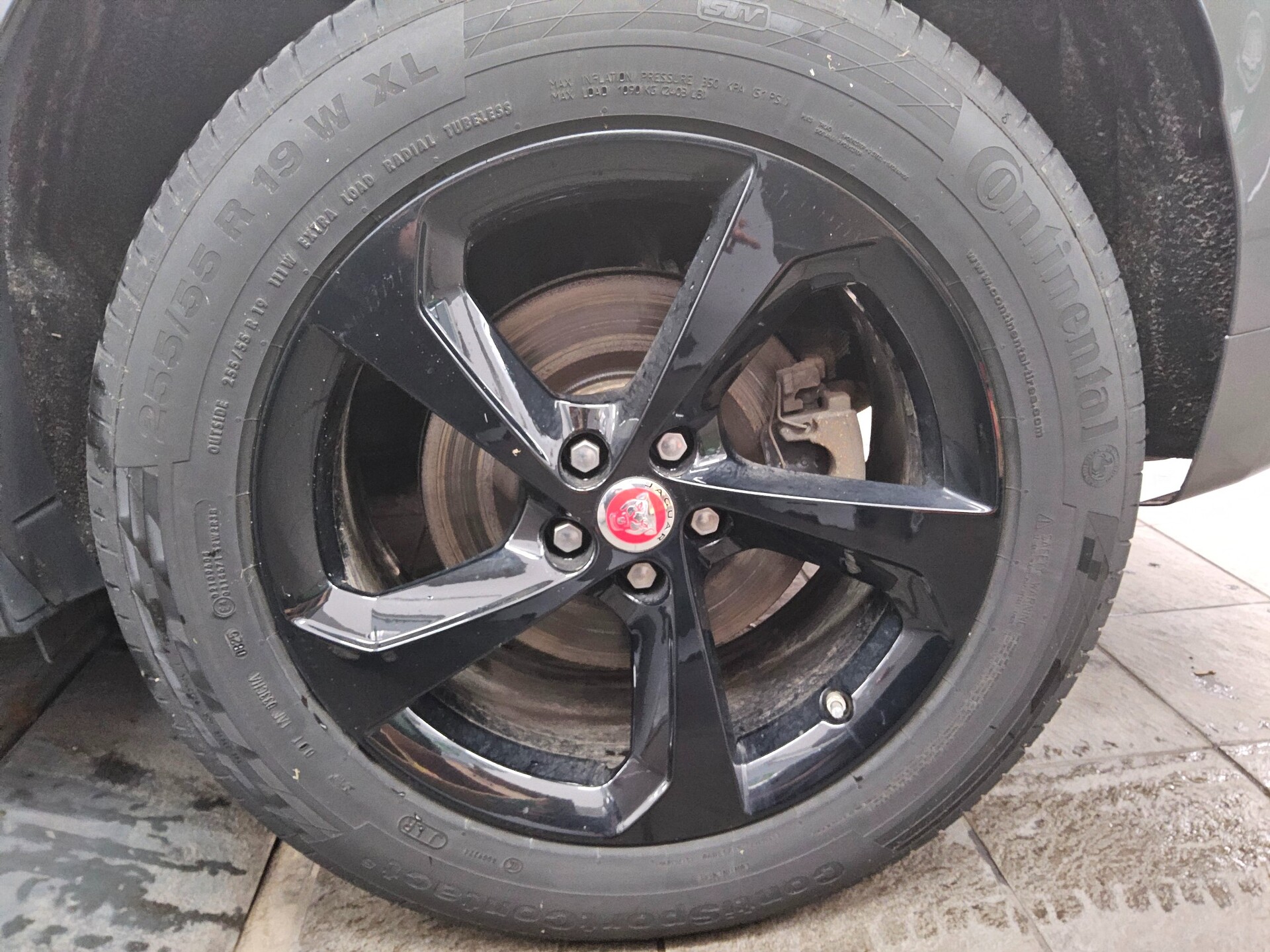 Jaguar F-Pace 20d AWD R-Sport Navi LED 4xShz Kamera 10