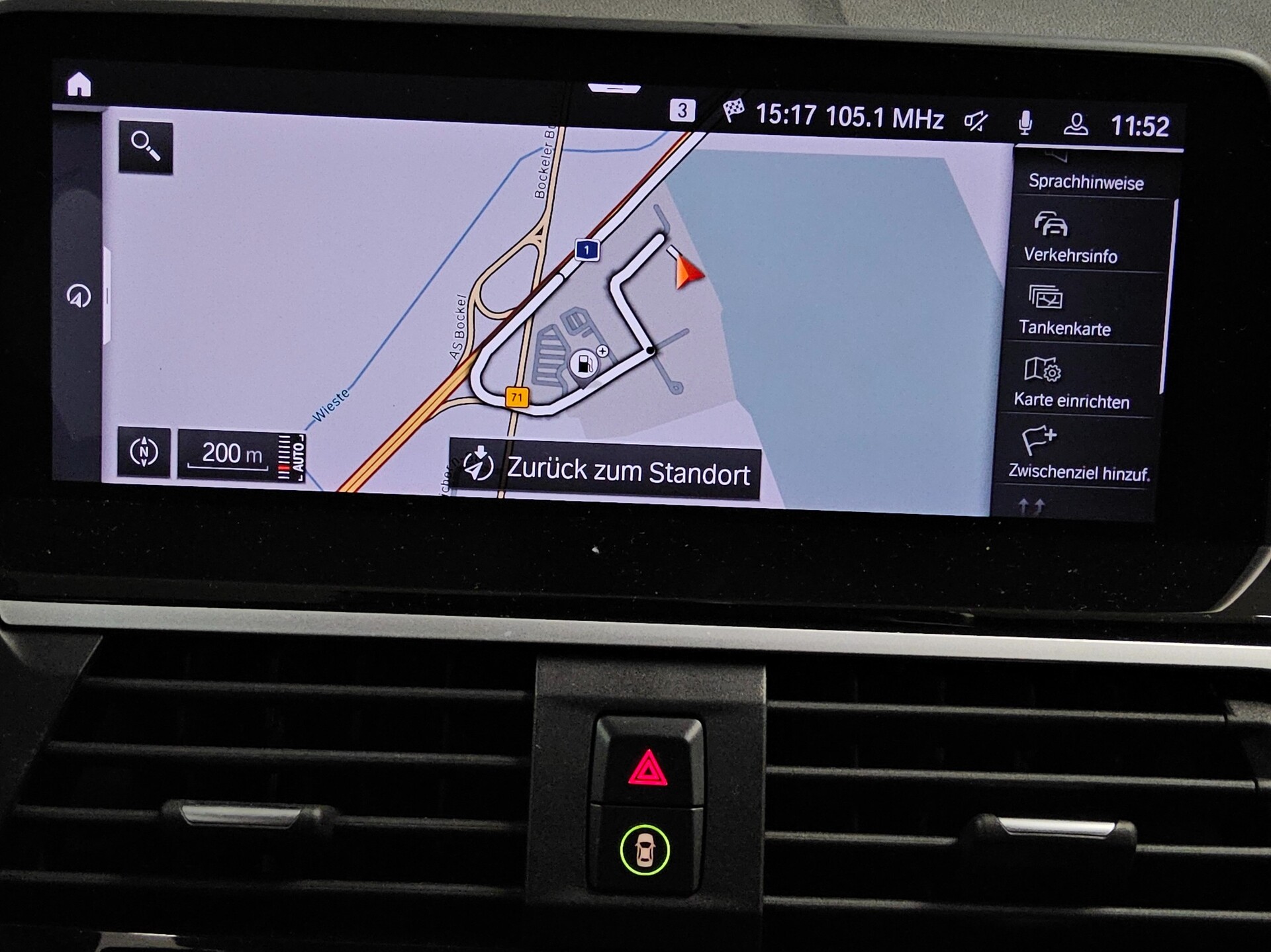 BMW X3 xDrive20d X-Line Leder Navi LED LC AHK 7