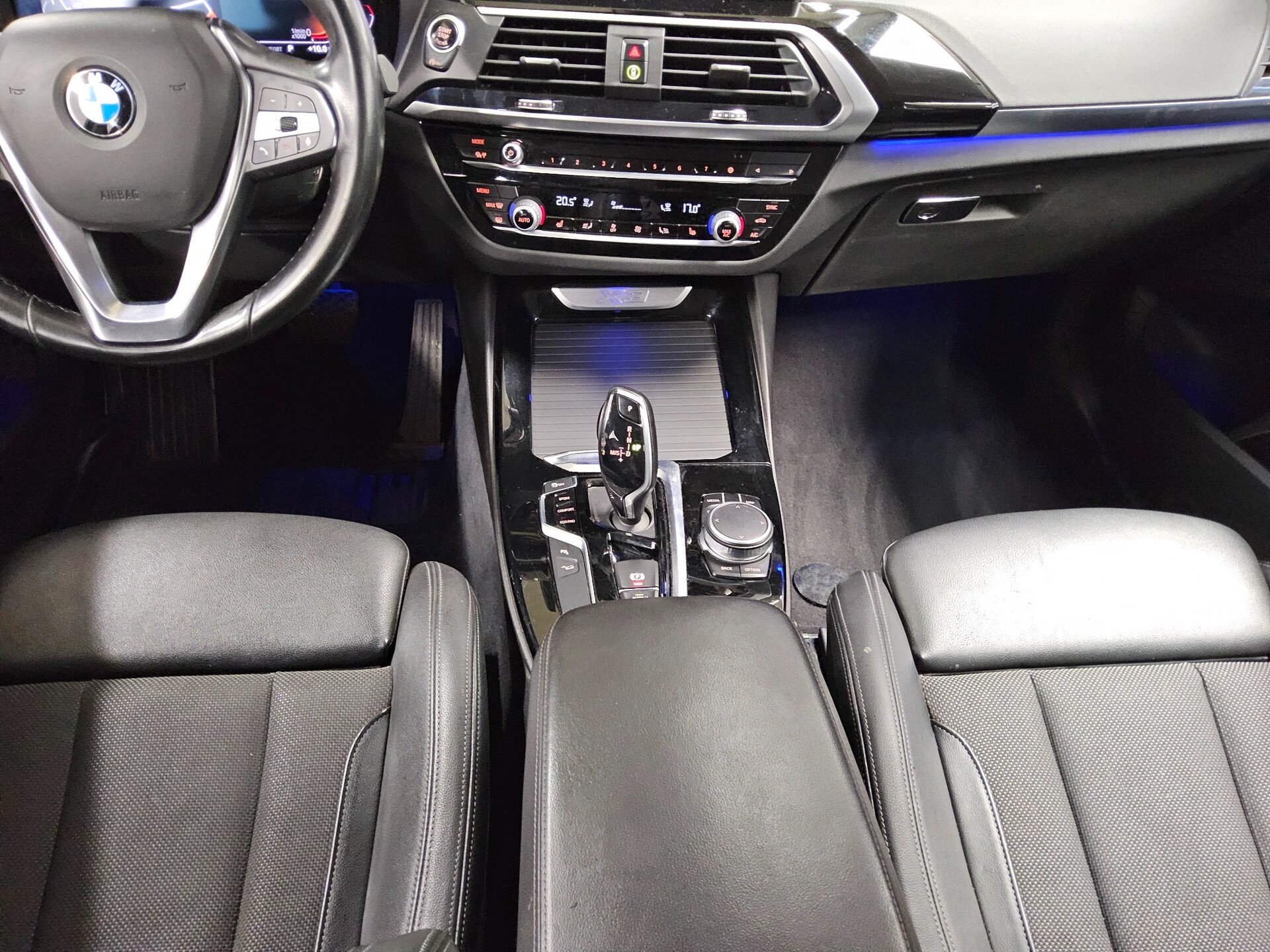 BMW X3 xDrive20d X-Line Leder Navi LED LC AHK 6