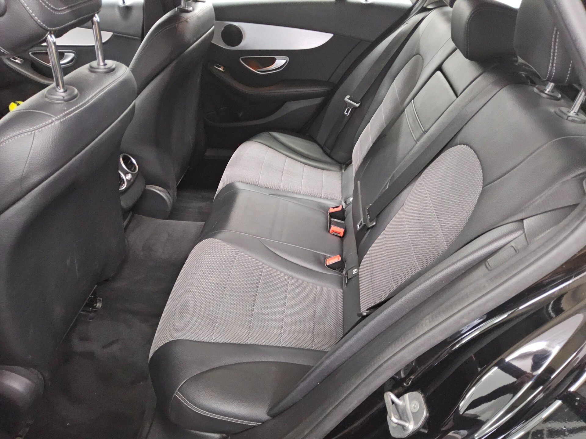 Mercedes-Benz C 200 T d Avantgarde T-Leder Navi LED PDC Shz 13