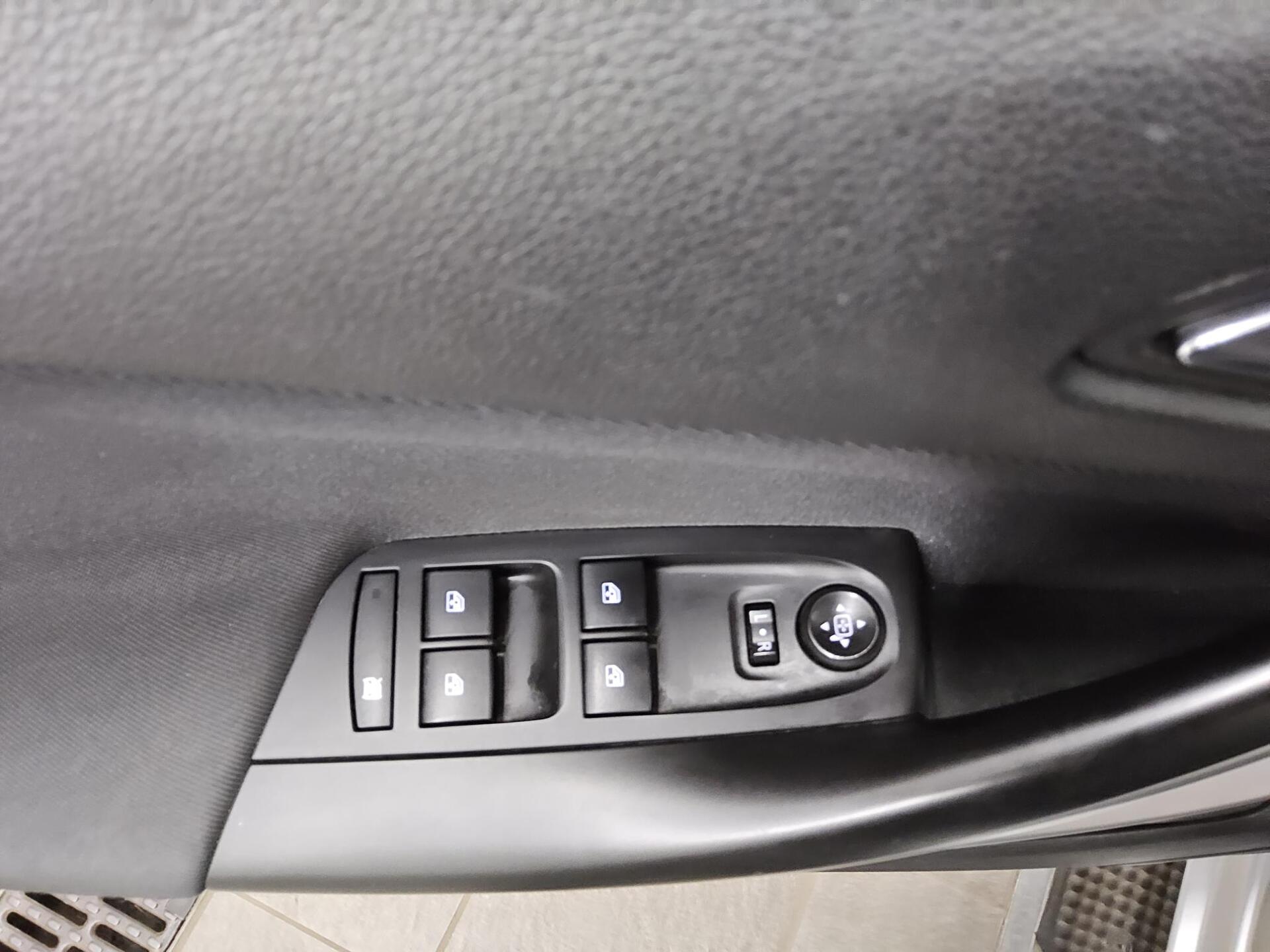 Opel Astra ST 1.5 D Edition Navi Tempomat PDC 9