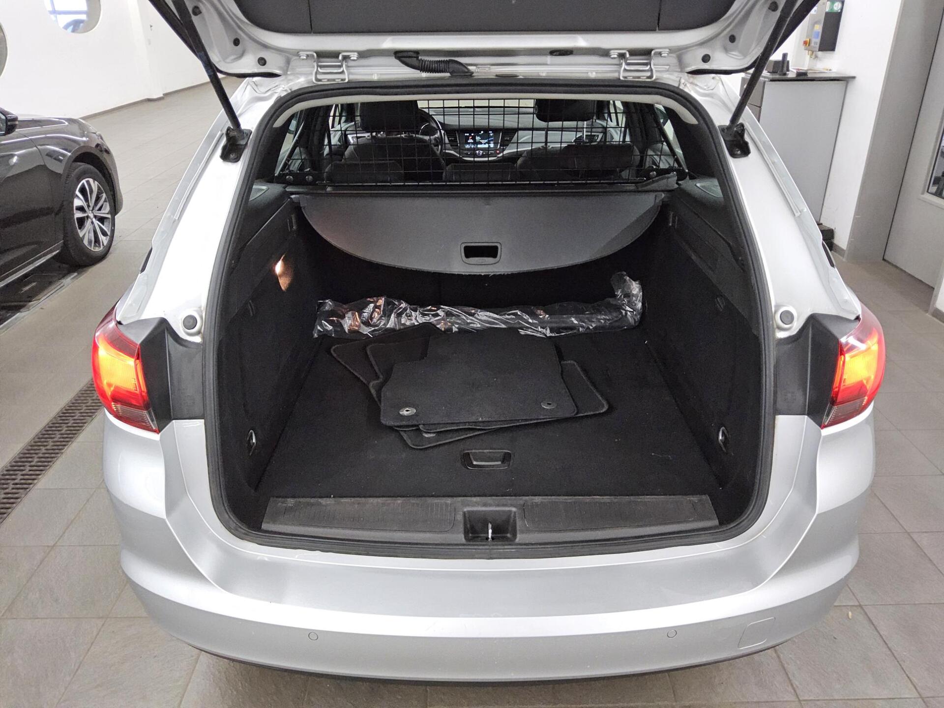 Opel Astra ST 1.5 D Edition Navi Tempomat PDC 11