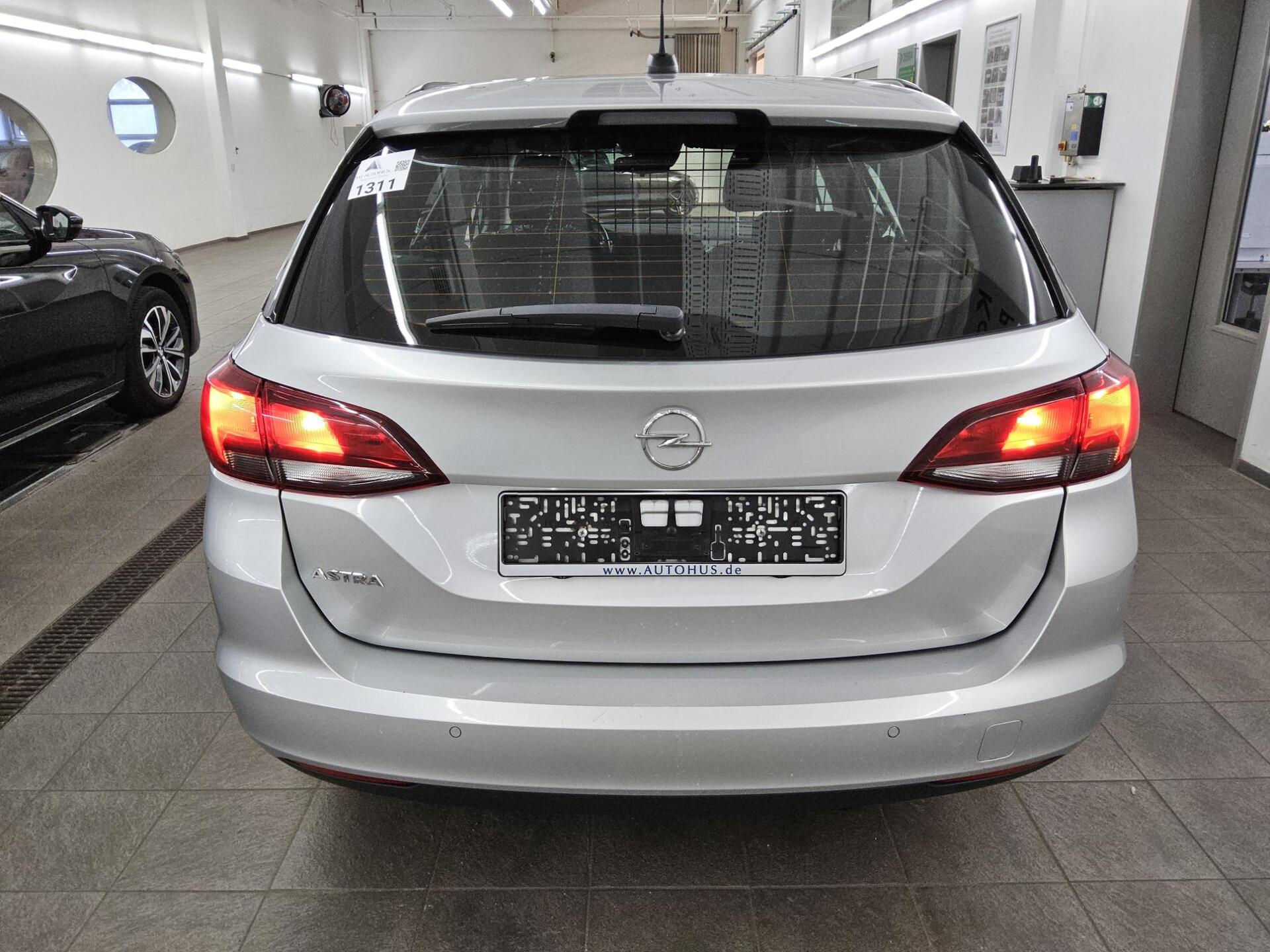 Opel Astra ST 1.5 D Edition Navi Tempomat PDC 10