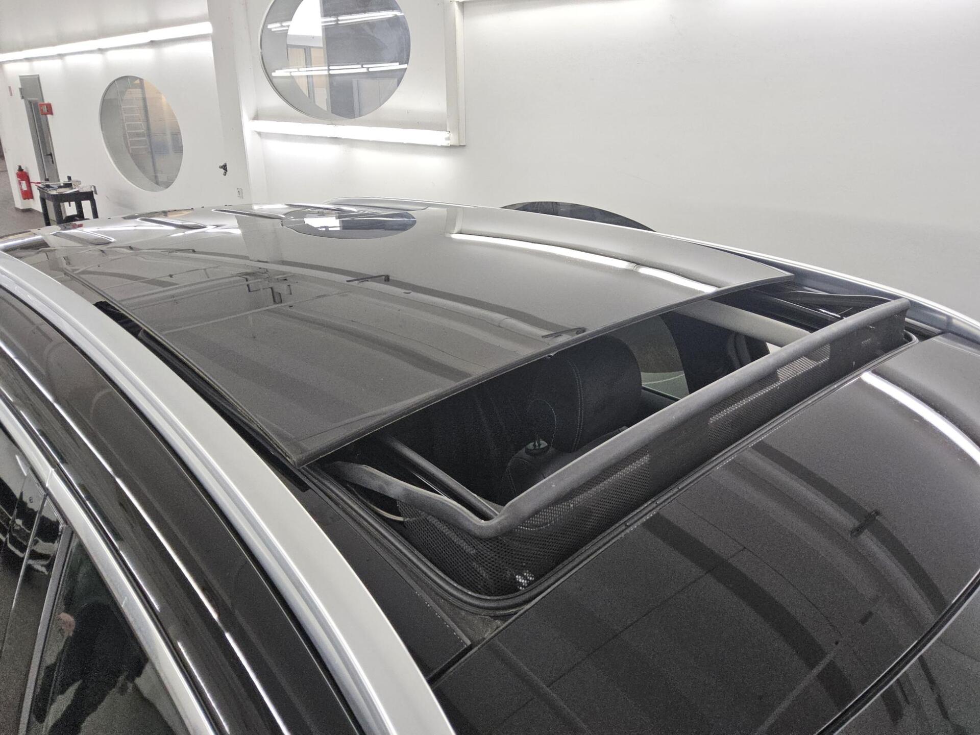 Mercedes-Benz GLC 300 de 4M Leder Navi LED Widescreen Pano HuD 12