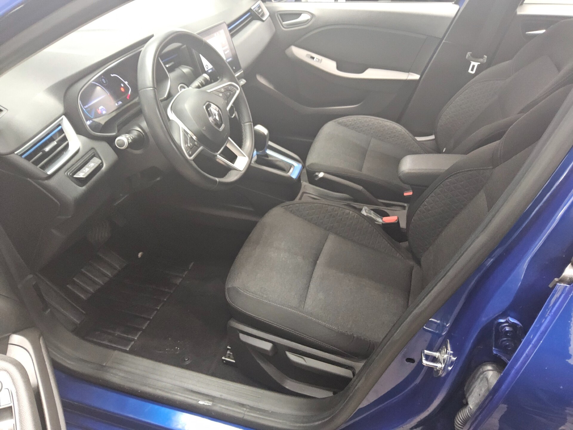 Renault Clio 1.6 E-Tech Hybrid Experience Navi LED PDC 9