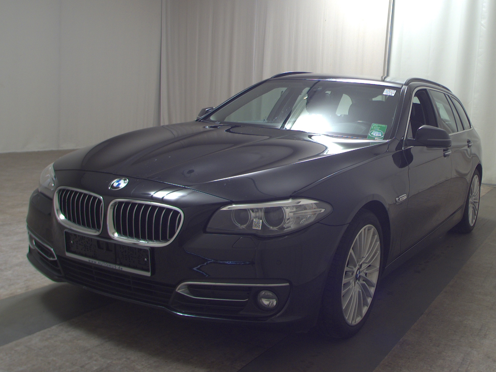 BMW 520dA Touring Leder Navi HiFi Xenon AHK 2