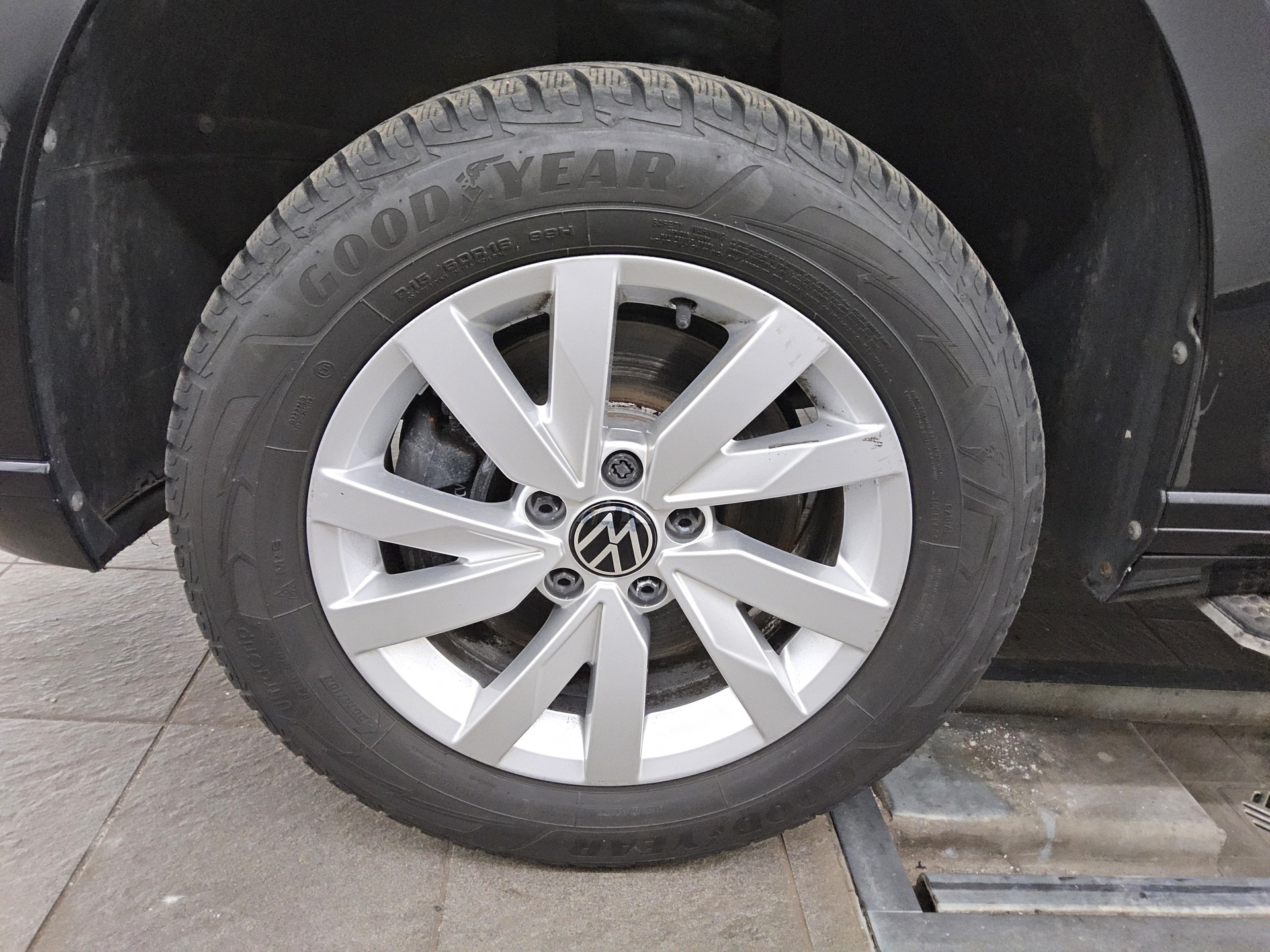 Volkswagen Passat Var. 2.0 TDI Business Navi LED DC Pano 11