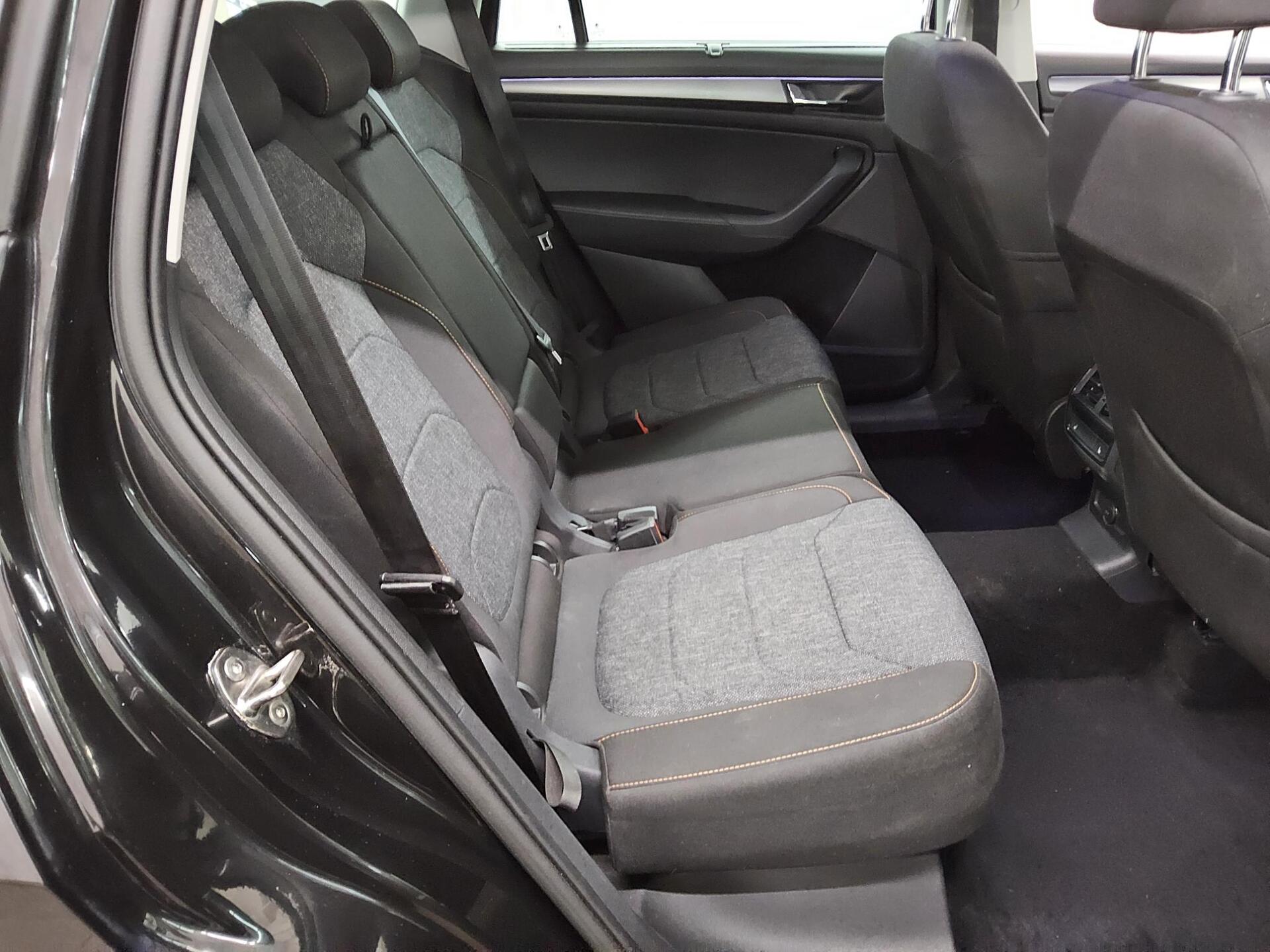 Skoda Kodiaq 2.0 TDI Clever Navi LED RfK AHK ACC Shz 13