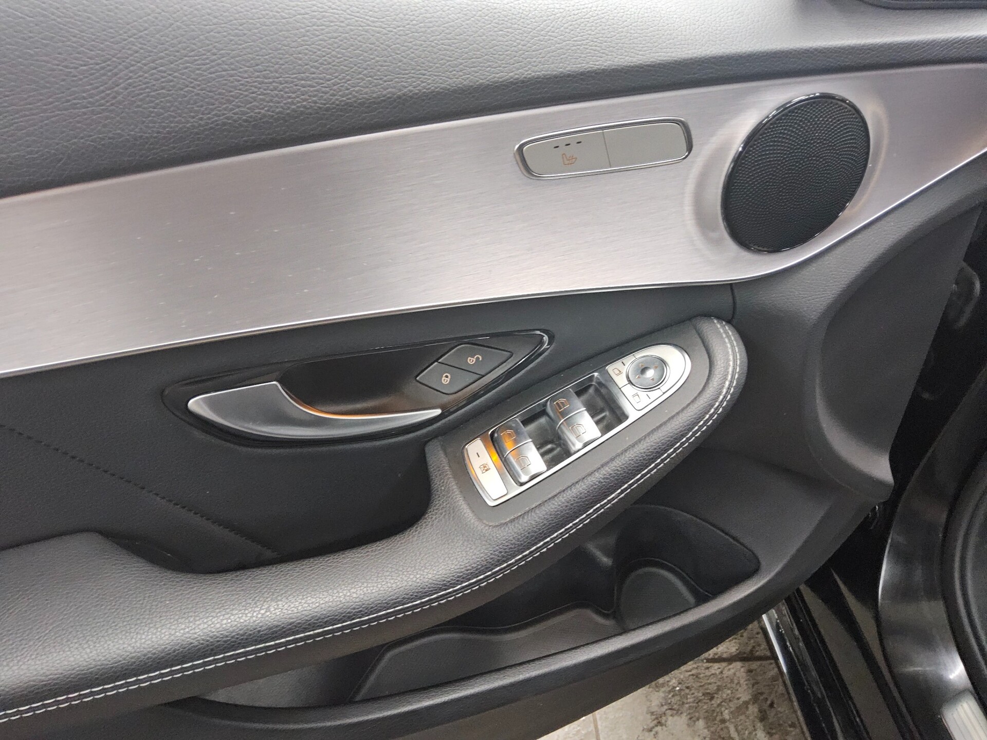 Mercedes-Benz C 300 T de AMG-Line Leder Navi LED Shz Tempomat 9