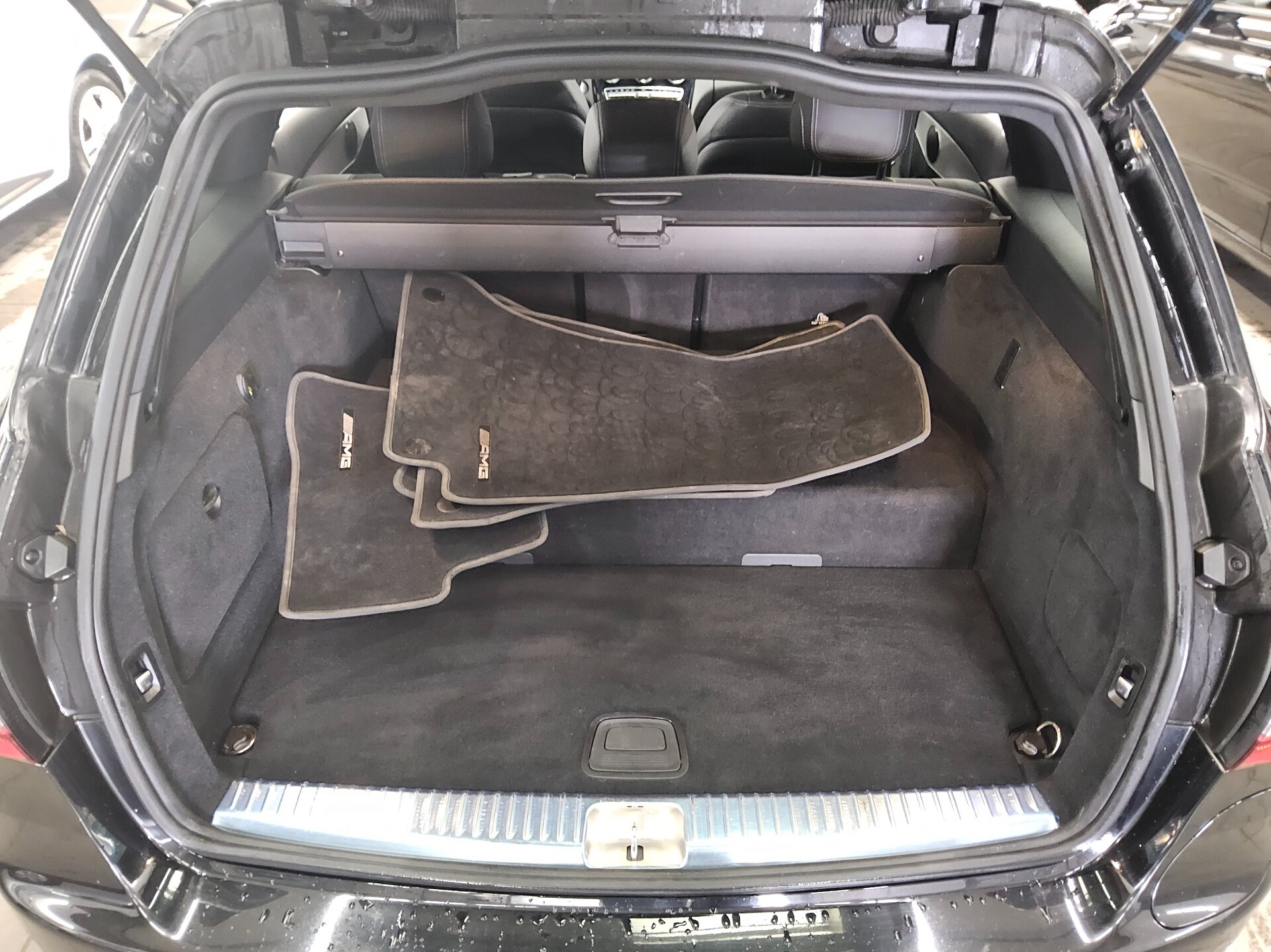 Mercedes-Benz C 300 T de AMG-Line Leder Navi LED Shz Tempomat 12