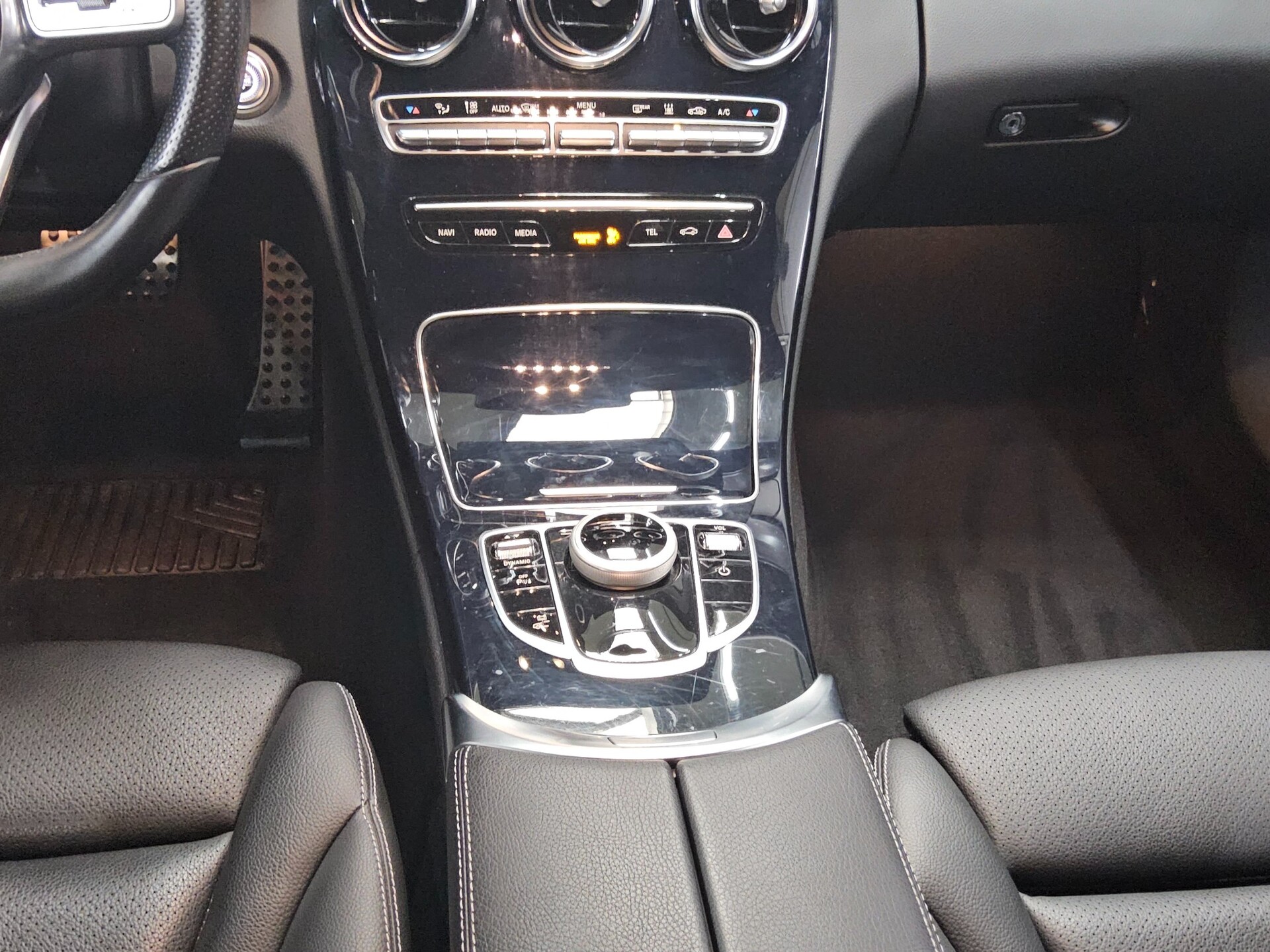 Mercedes-Benz C 300 T de AMG-Line Leder Navi LED Shz Tempomat 6