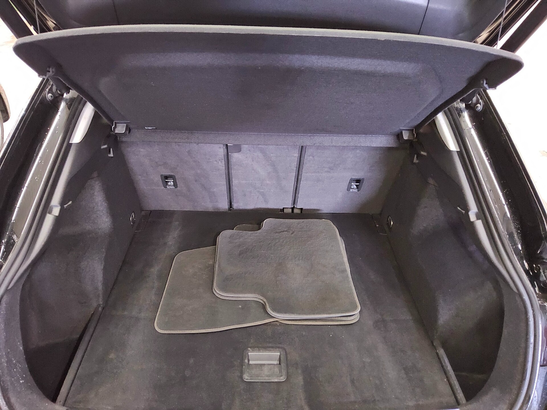 Audi Q3 Sportback 40 TDI S-Line Navi vc LED Sonos RFK 13