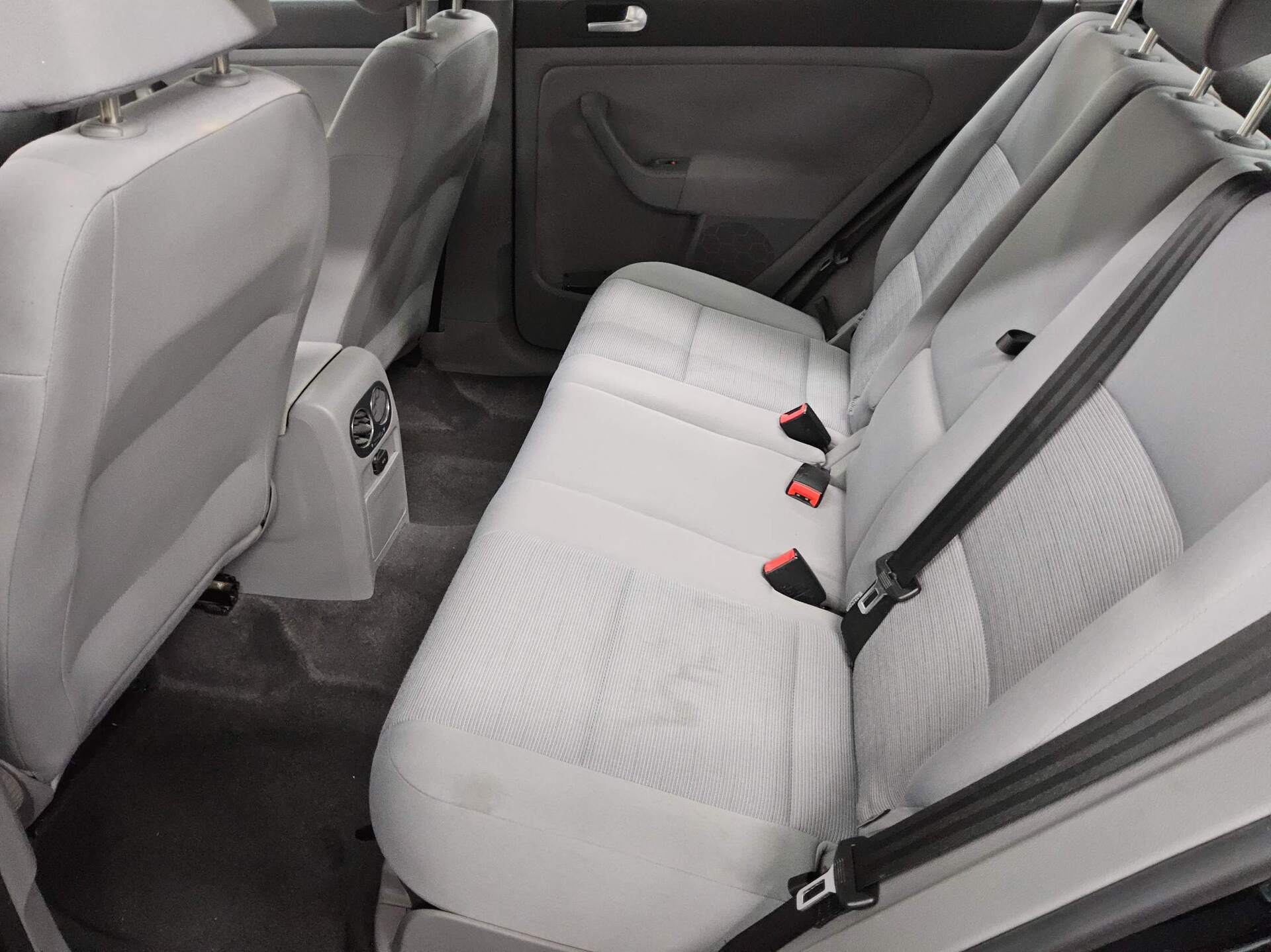 Volkswagen Golf Plus 1.6 TDI Trendline AHK Navi Klima 13