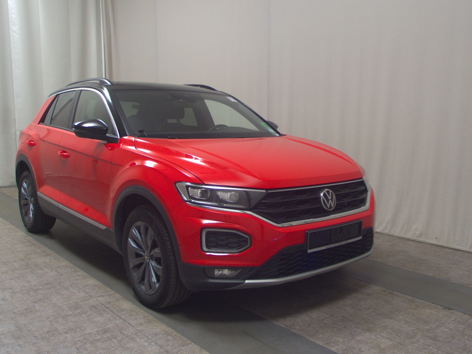 Volkswagen T-Roc 2.0 TDI Sport Navi LED AID Pano RfK AHK 3