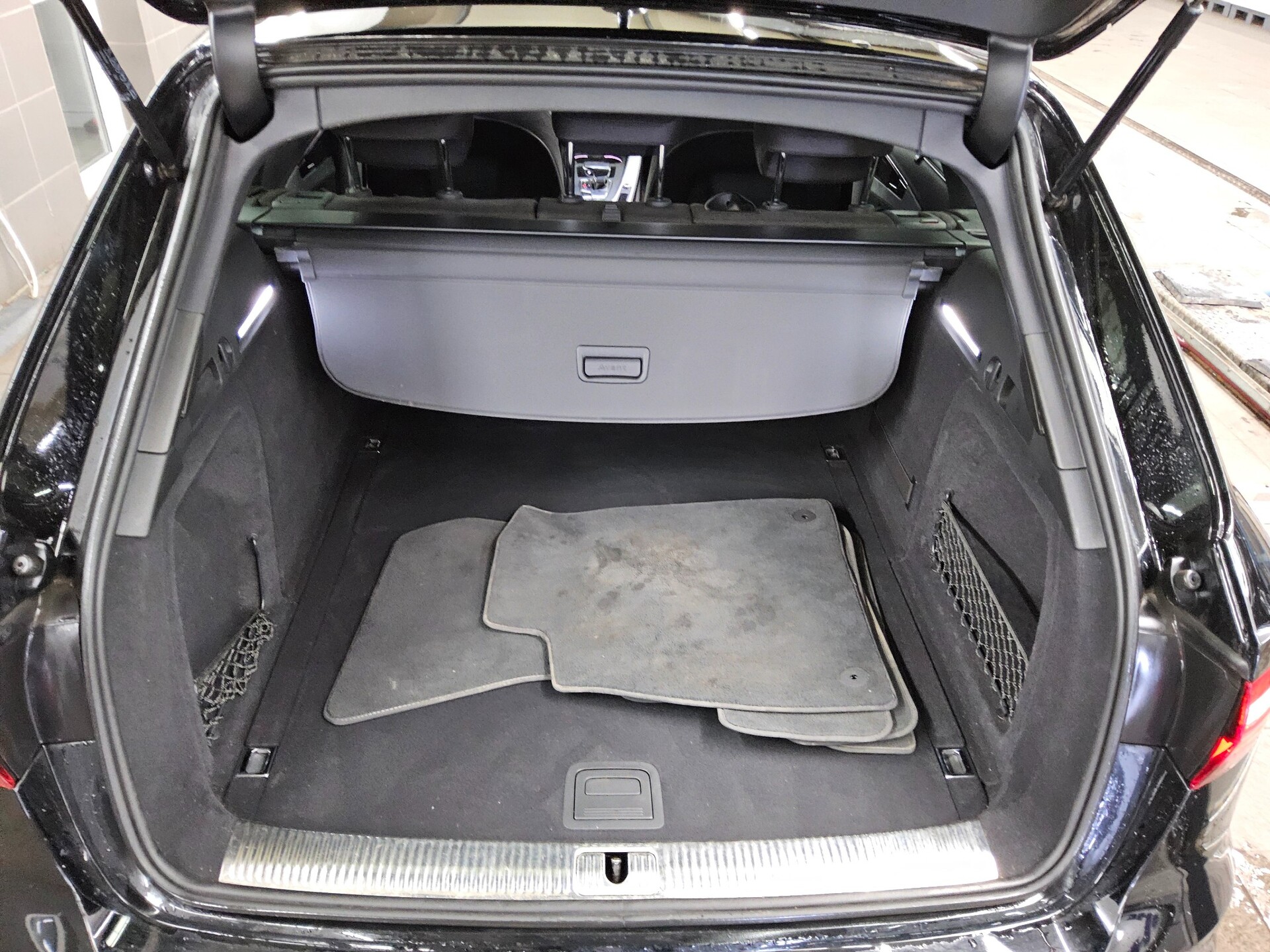 Audi A4 Avant 35 TDI advanced Navi+ LED RFK Ambiente 11