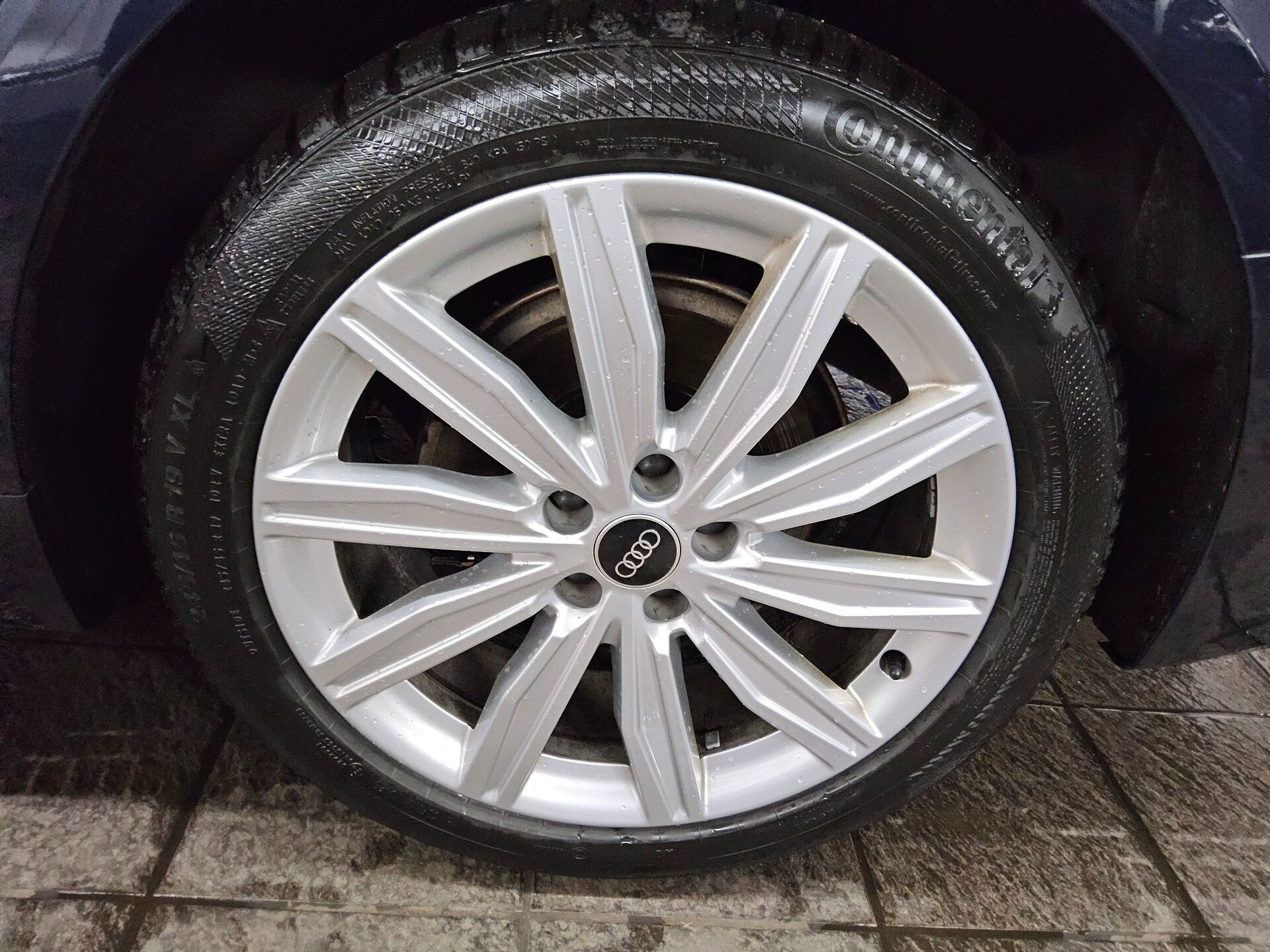 Audi A6 Avant 40 TDI design Navi LED vc Leder RFK AHK 11