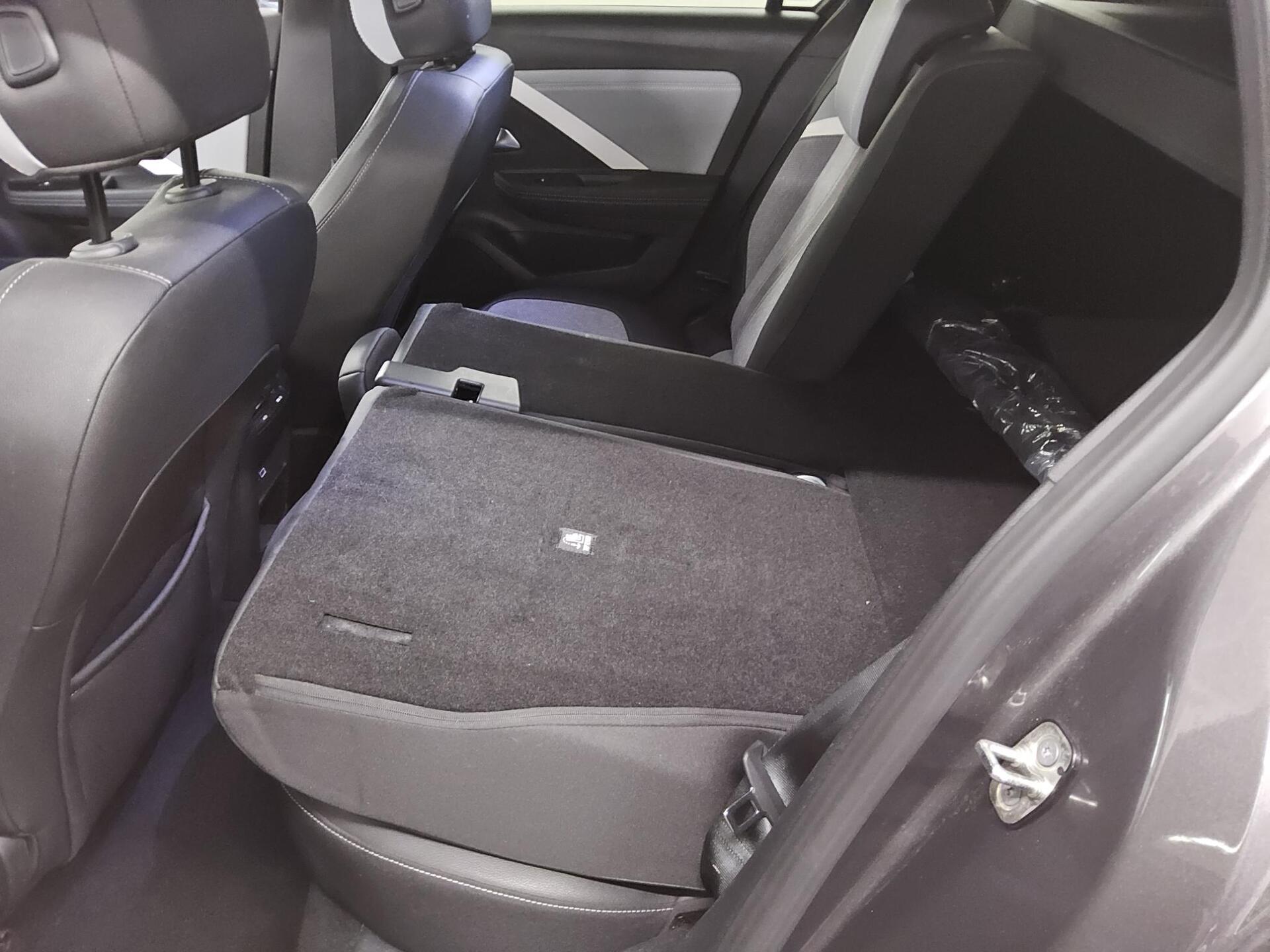 Opel Astra ST 1.5 D Elegance T-Leder Navi LED RFK Shz 13