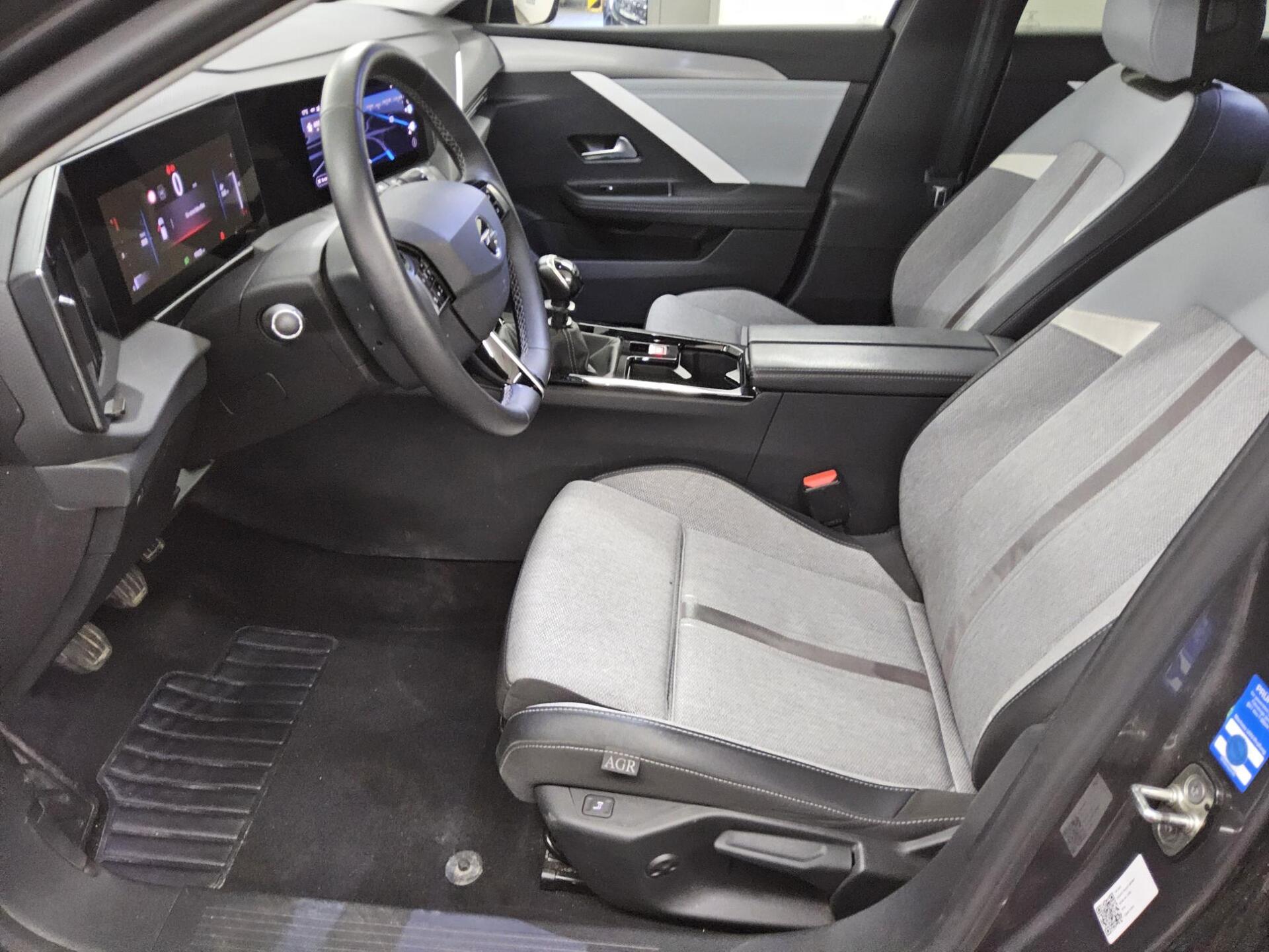 Opel Astra ST 1.5 D Elegance T-Leder Navi LED RFK Shz 9