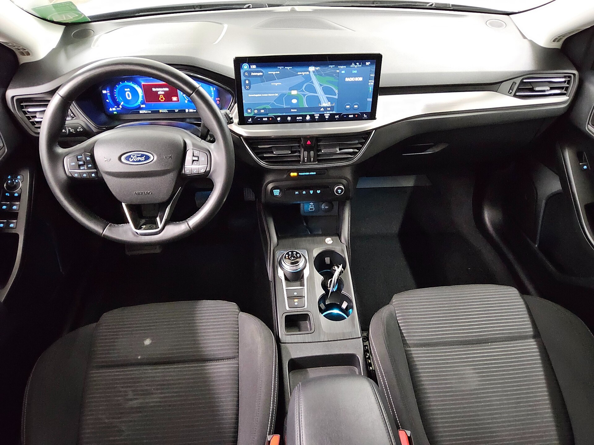 Ford Focus Turnier 1.5 EB Titanium X Navi LED RFK PDC 5