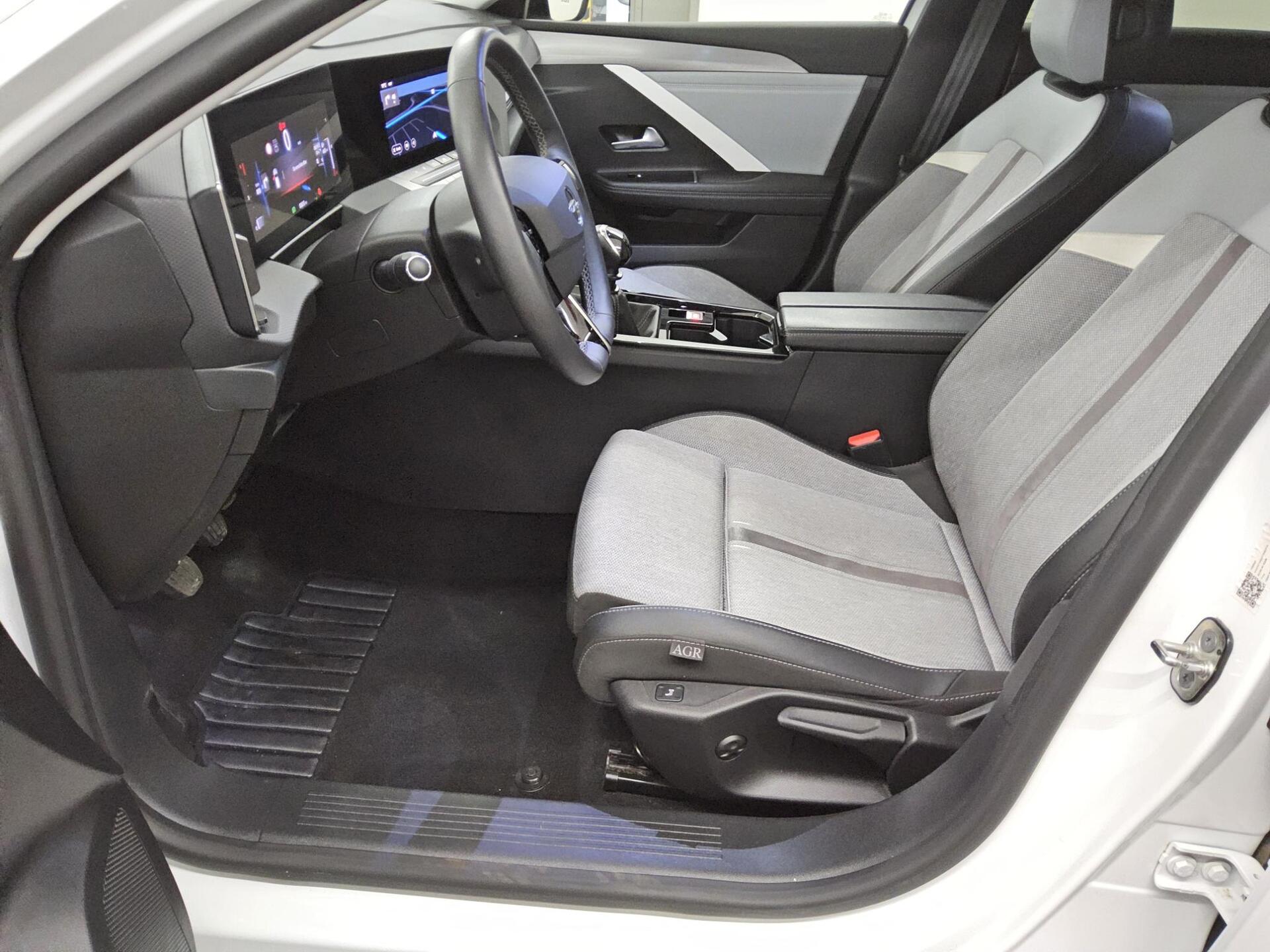 Opel Astra ST 1.5 D Elegance T-Leder Navi LED RfK Shz 9