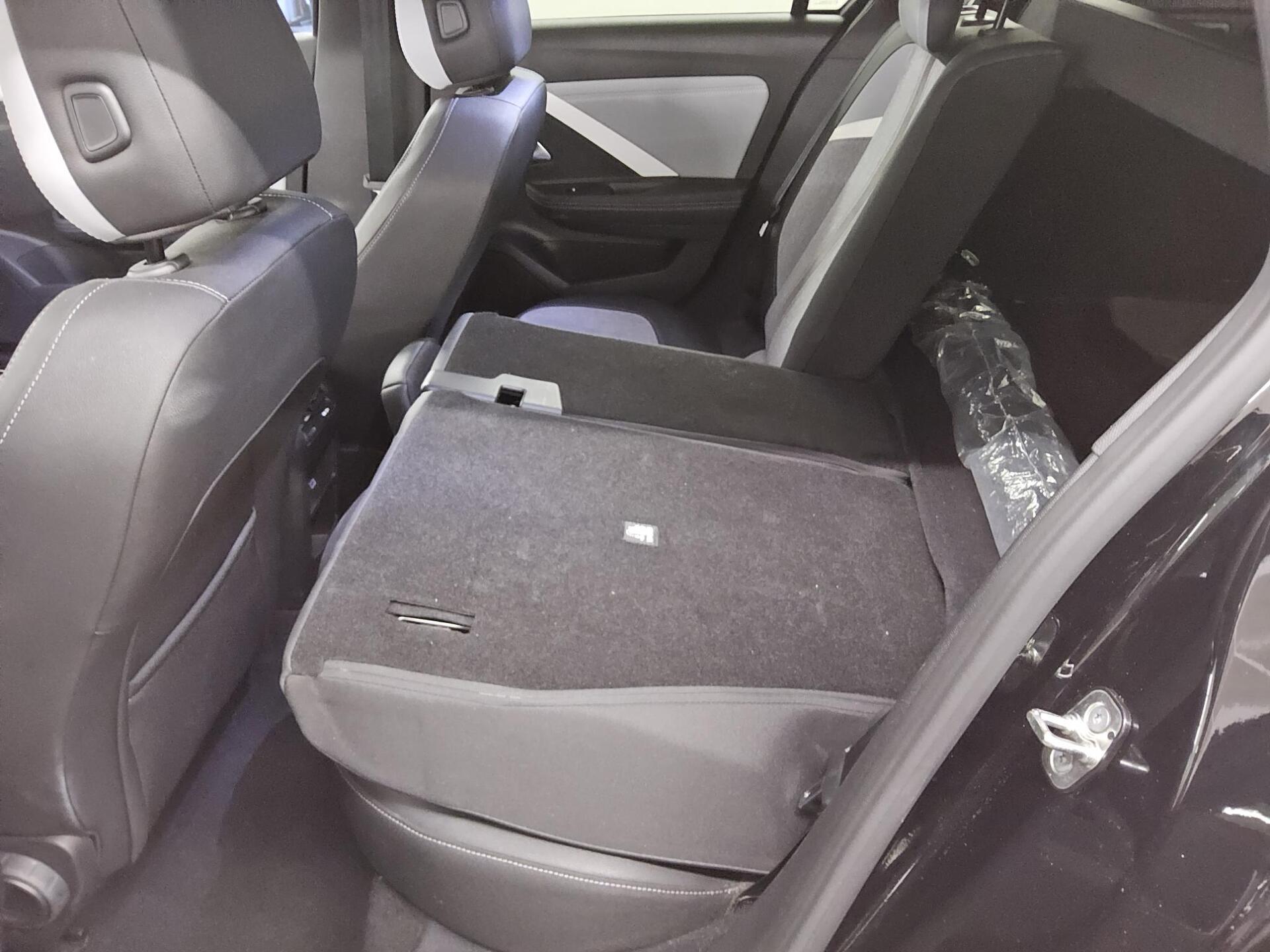 Opel Astra ST 1.5 D Elegance T-Leder Navi LED RfK DC 13