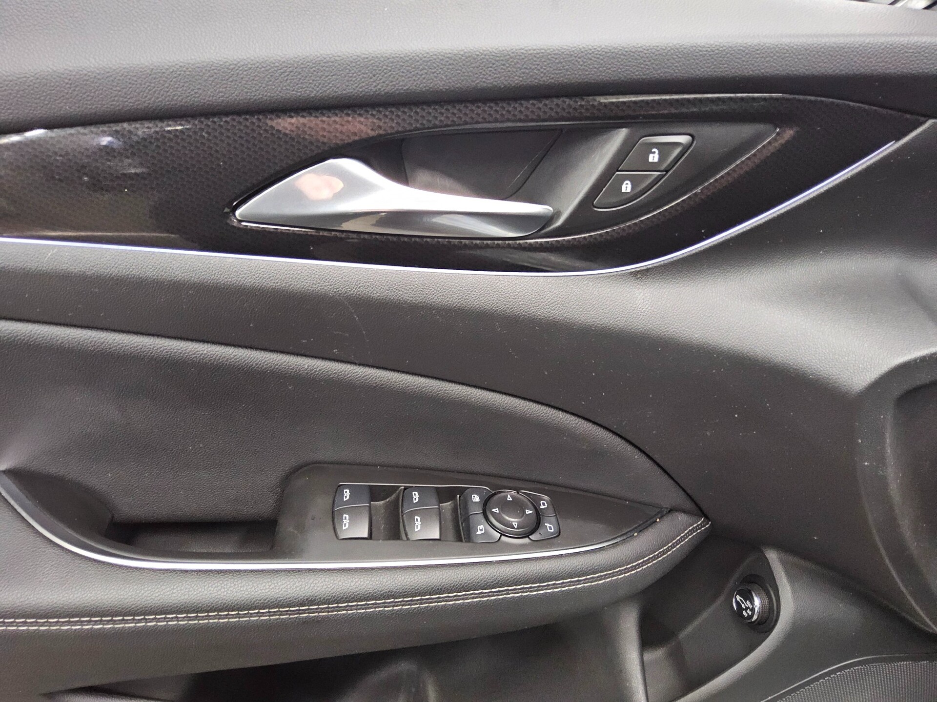 Opel Insignia ST 1.5 D Business Elegance Navi LED RFK 9