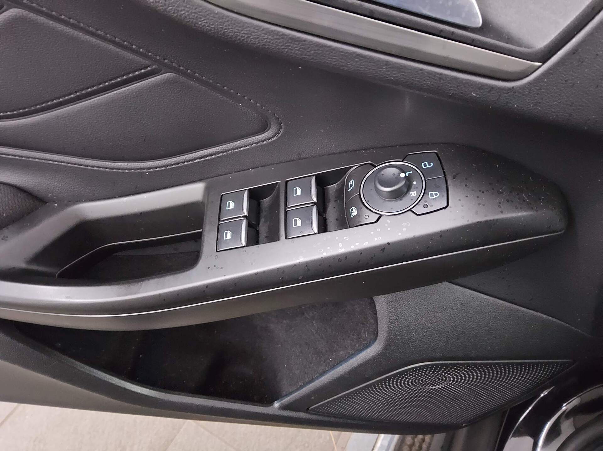 Ford Focus Turnier 1.5 EB Titanium X Navi LED DC RfK 10