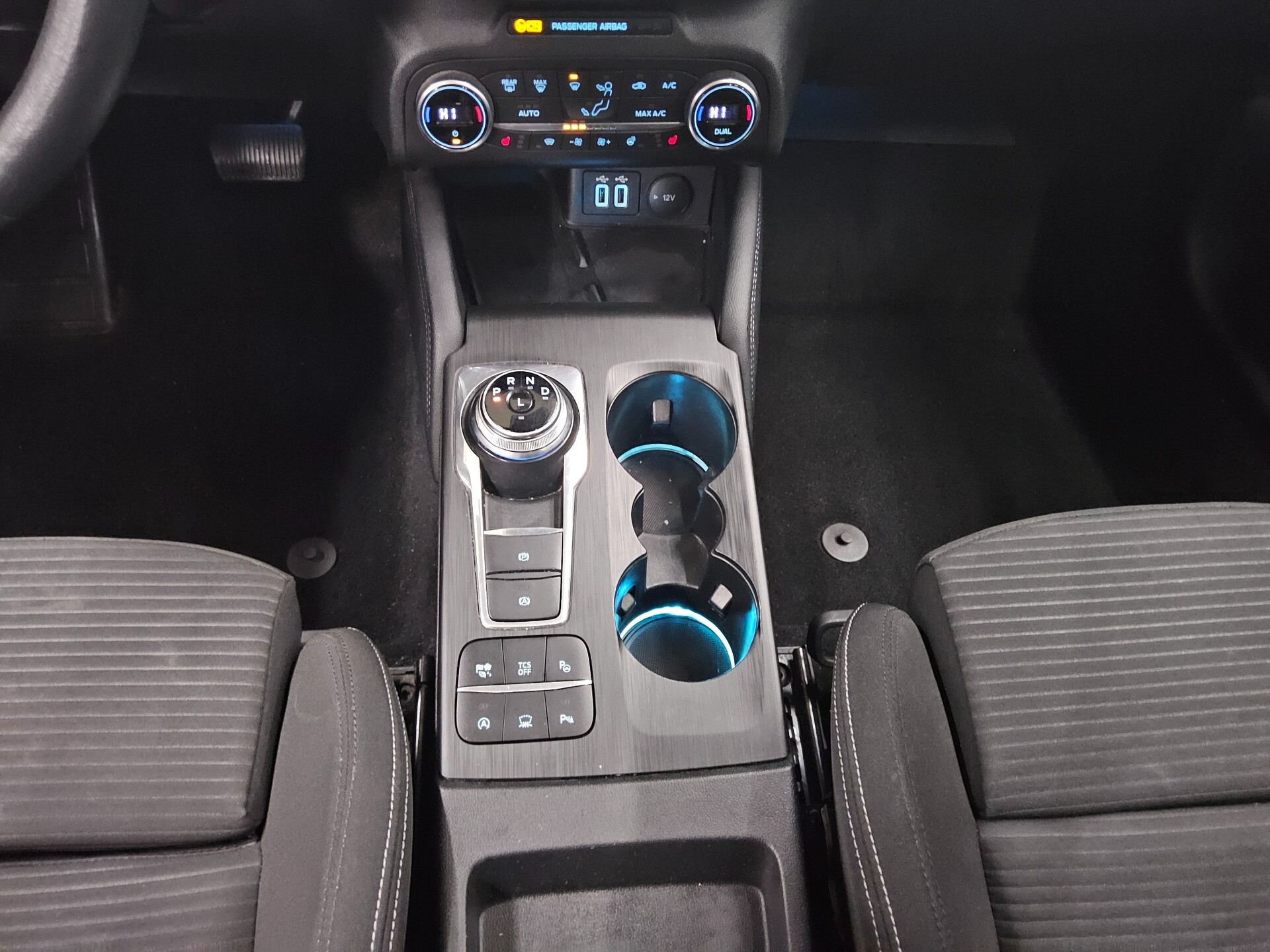 Ford Focus Turnier 2.0 EB Titanium X Pano LED HuD RfK 6