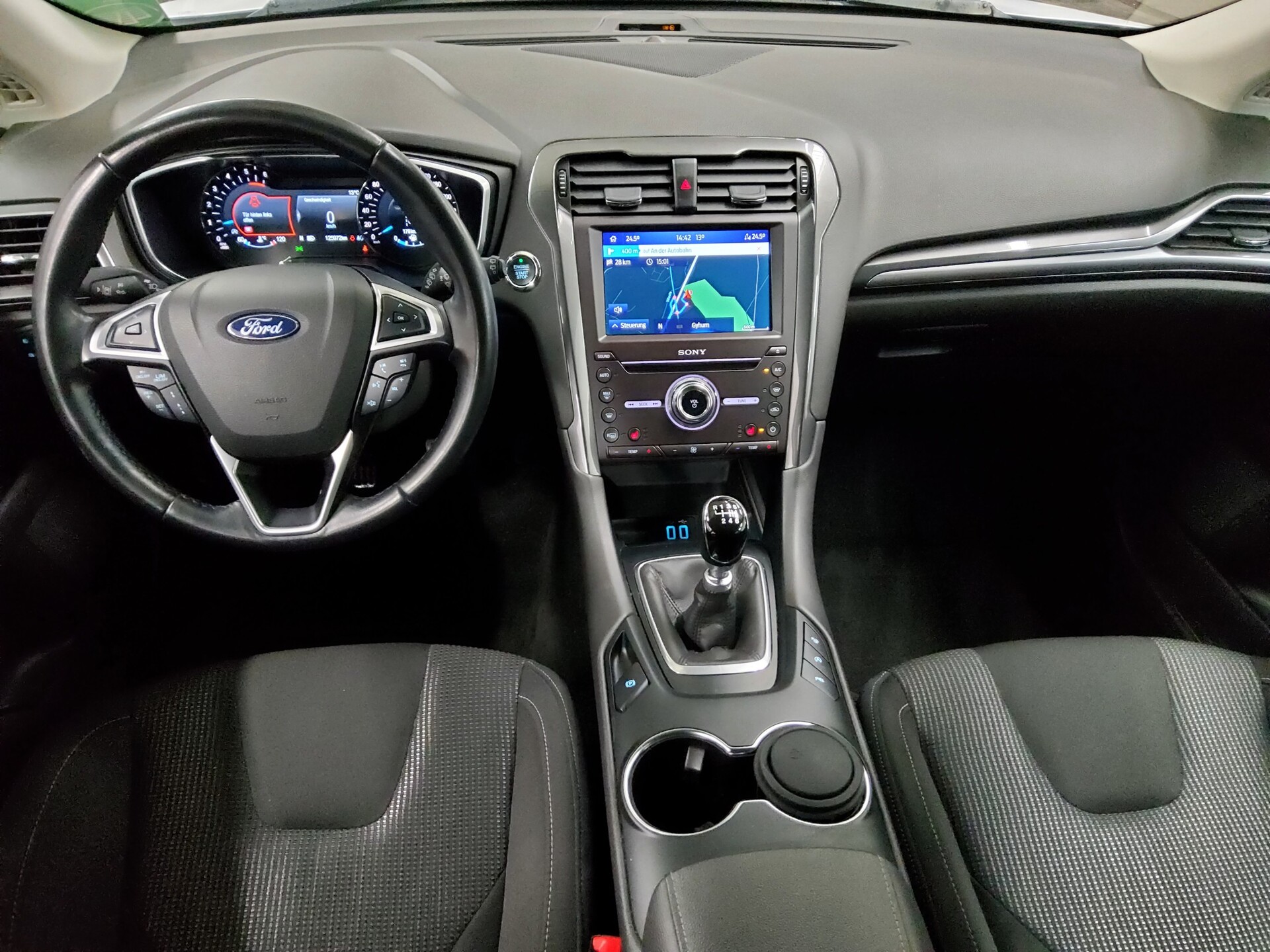 Ford Mondeo Turnier 2.0 EB Titanium Navi LED AHK 5