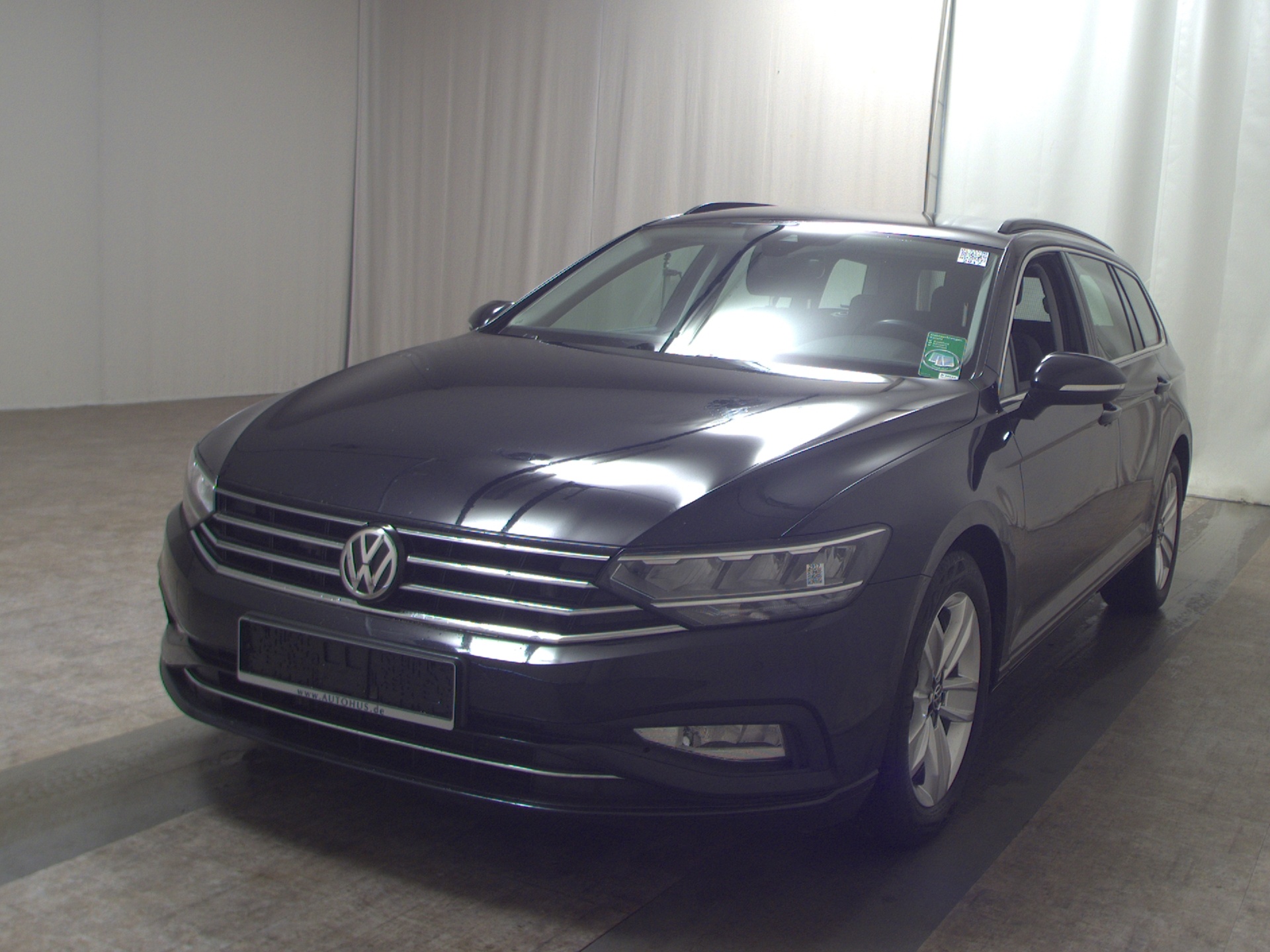 Volkswagen Passat Var. 2.0 TDI Business Leder Navi LED RFK 2