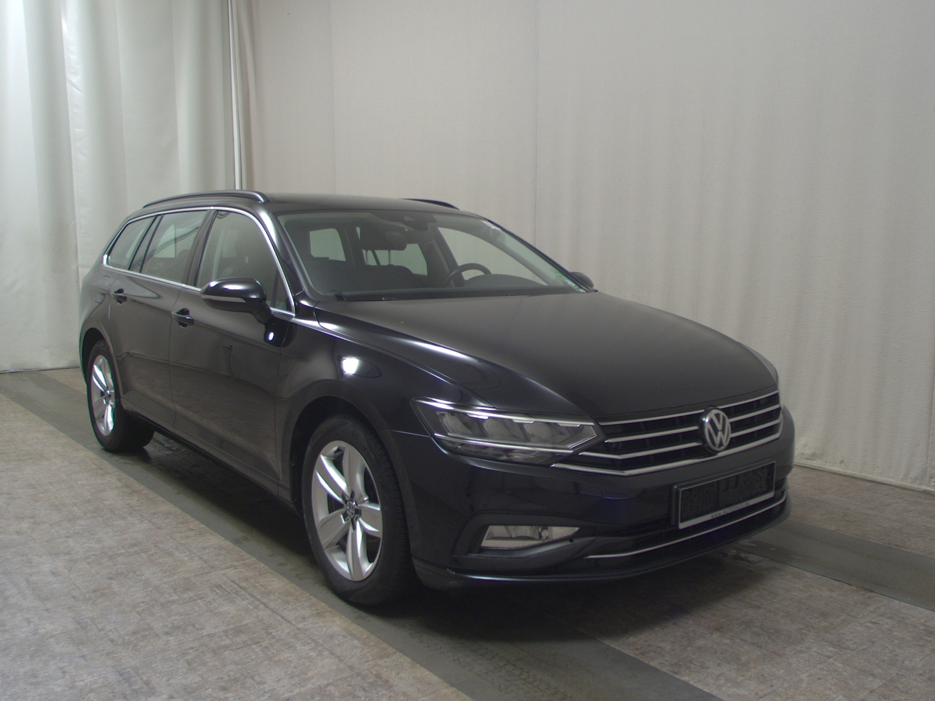 Volkswagen Passat Var. 2.0 TDI Business Leder Navi LED RFK 3