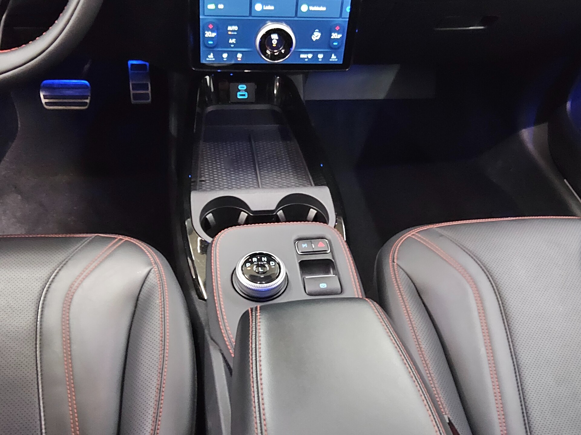 Ford Mustang Mach-E AWD Leder Navi LED+ RfK Memory 6