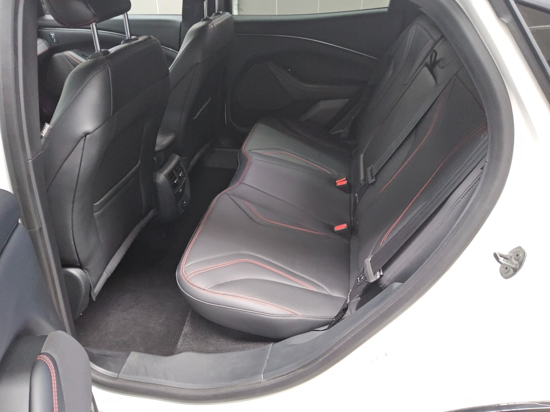 Ford Mustang Mach-E AWD Leder Navi LED+ RfK Memory 13