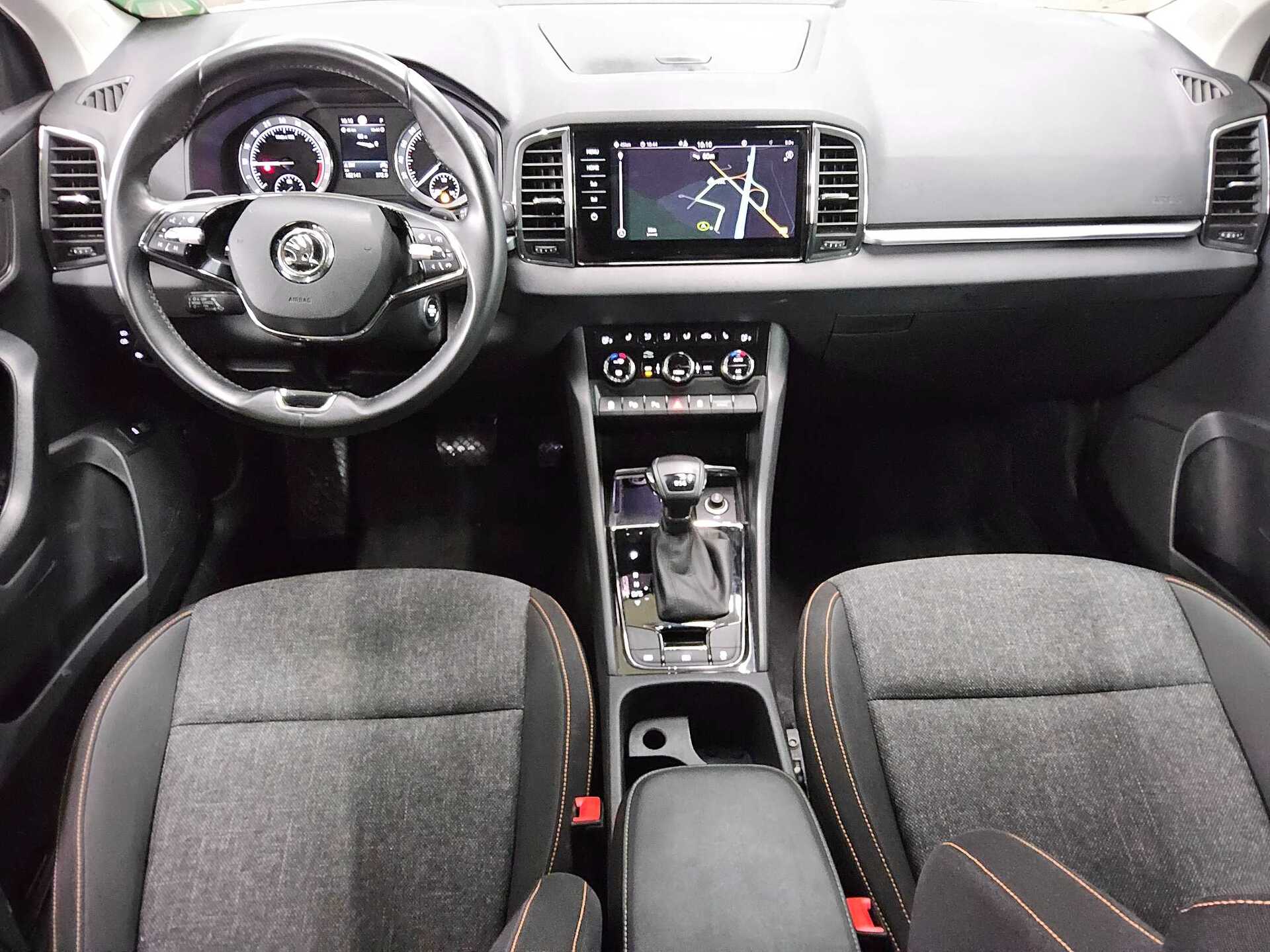 Skoda Karoq 2.0 TDI Clever Navi LED 4xShz RfK ACC PDC 5