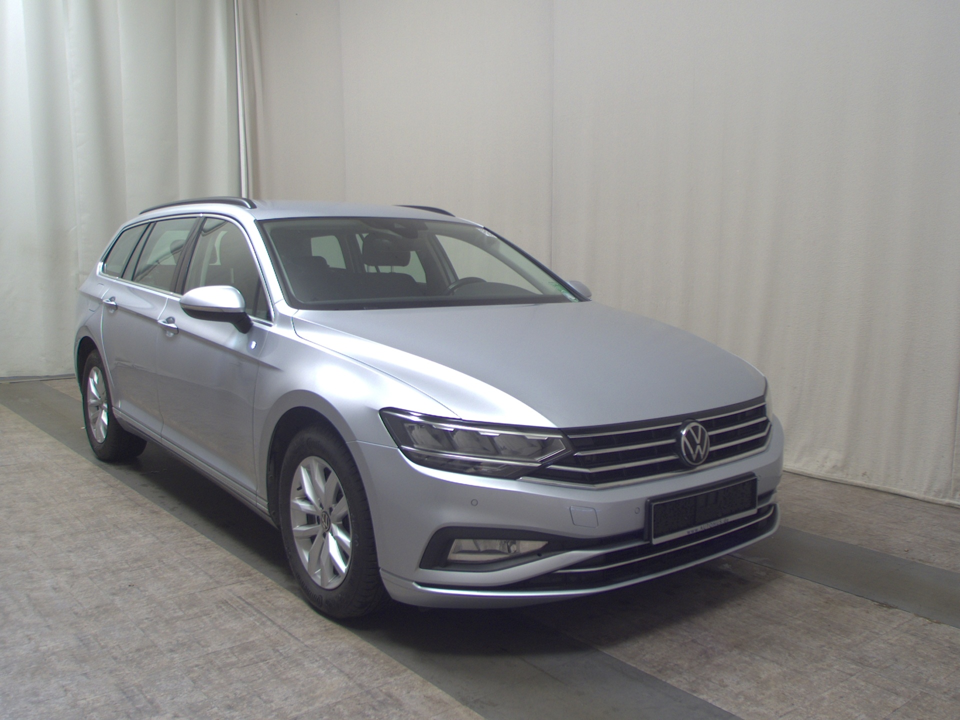 Volkswagen Passat Var. 2.0 TDI Business Navi LED AID RfK 3
