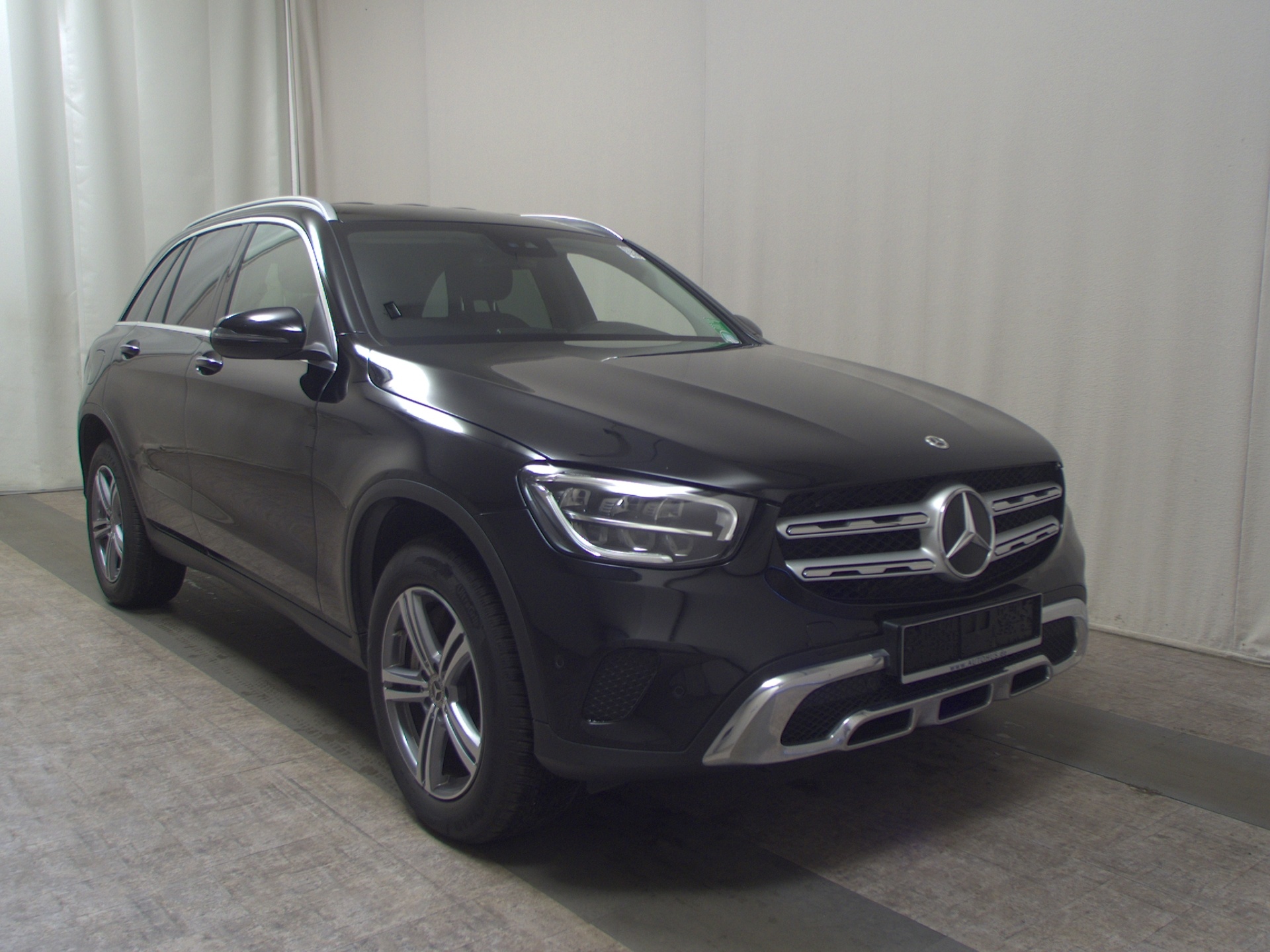Mercedes-Benz GLC 300 e 4M Navi LED MBUX Kamera Distronic+ 3