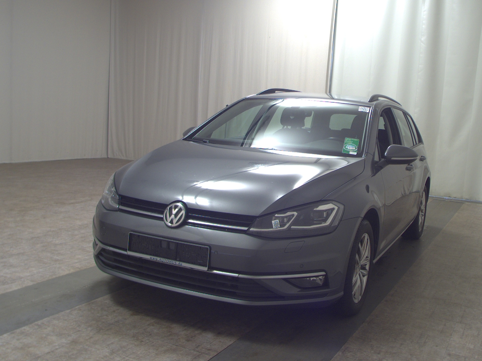 Volkswagen Golf-7 Var. 2.0 TDI Comf. Navi LED ACC PDC 2
