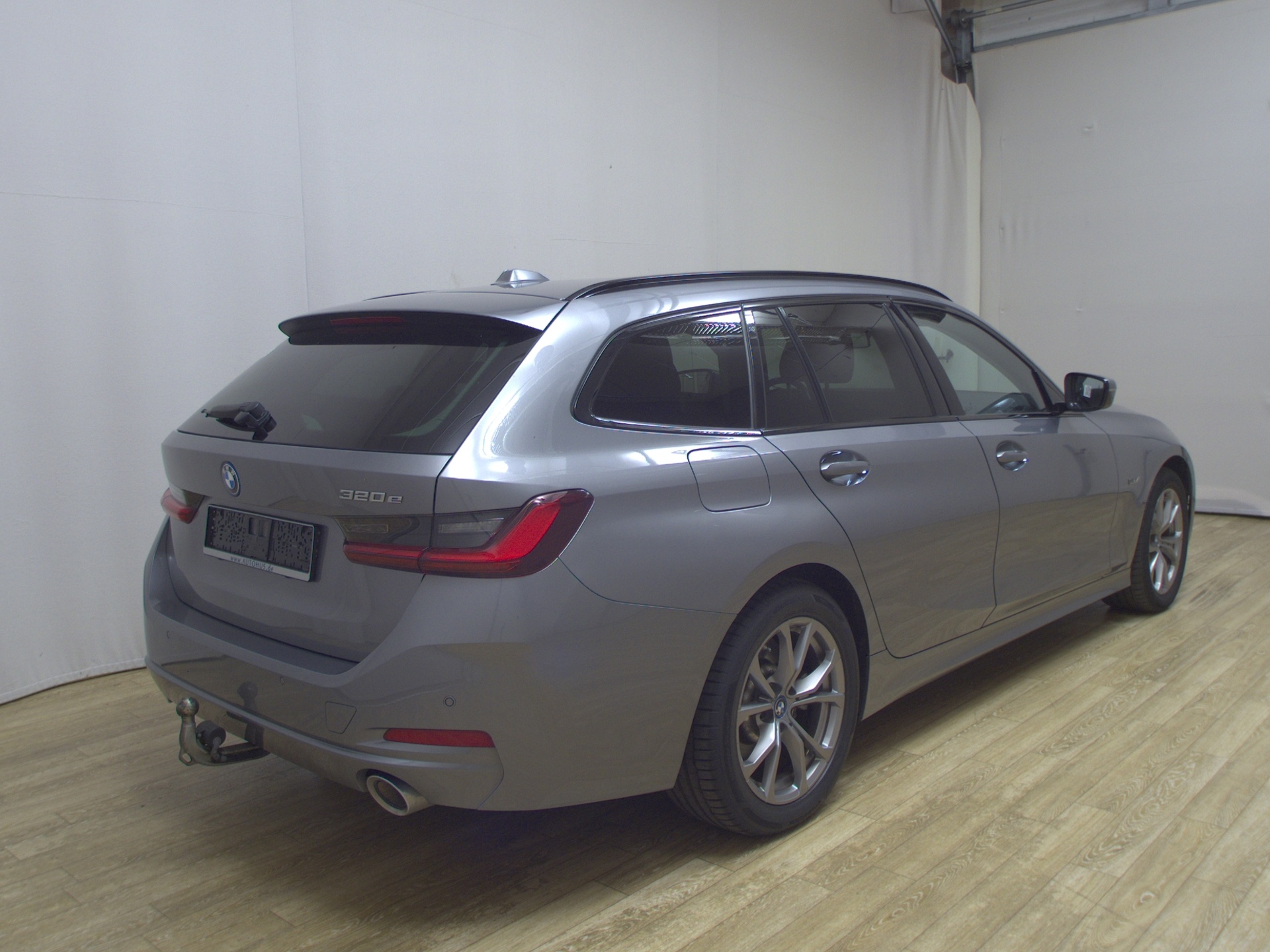 BMW 320e Touring T-Leder Curved Navi LED AHK ACC 4